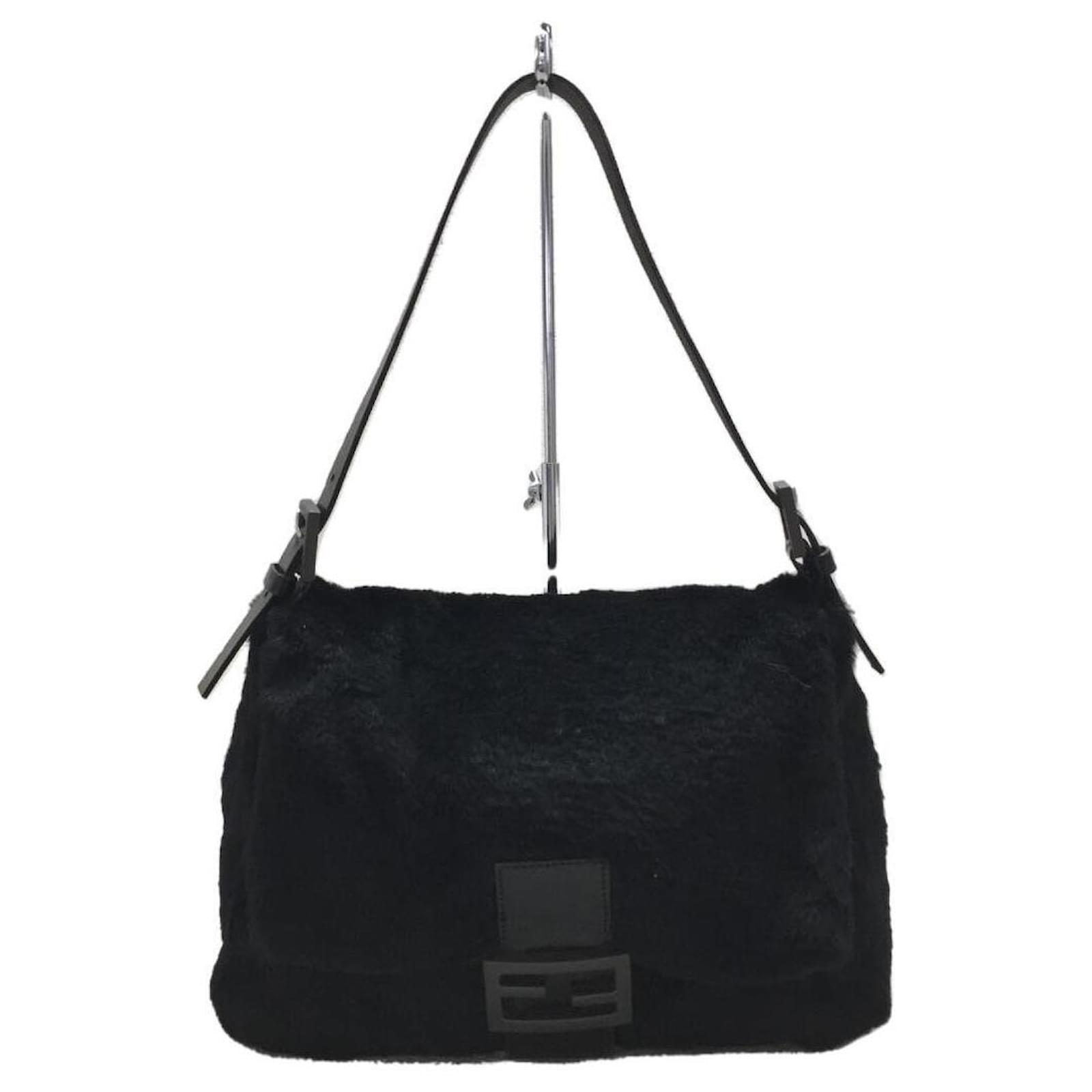 **FENDI Shoulder bag//BLK Black ref.638088 Joli Closet