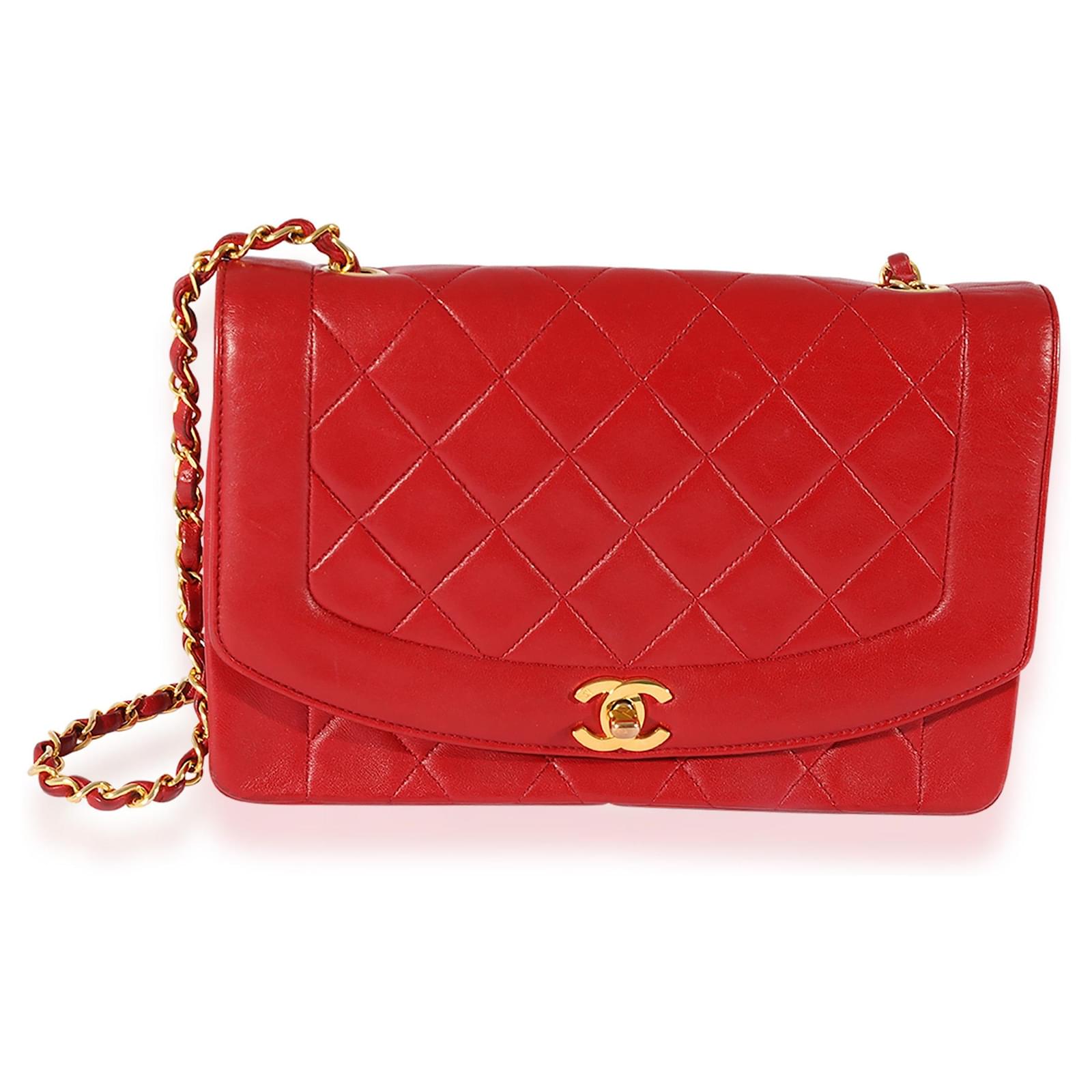 Chanel Vintage Red Quilted Lambskin Diana Flap Bag Leather ref.641389 -  Joli Closet