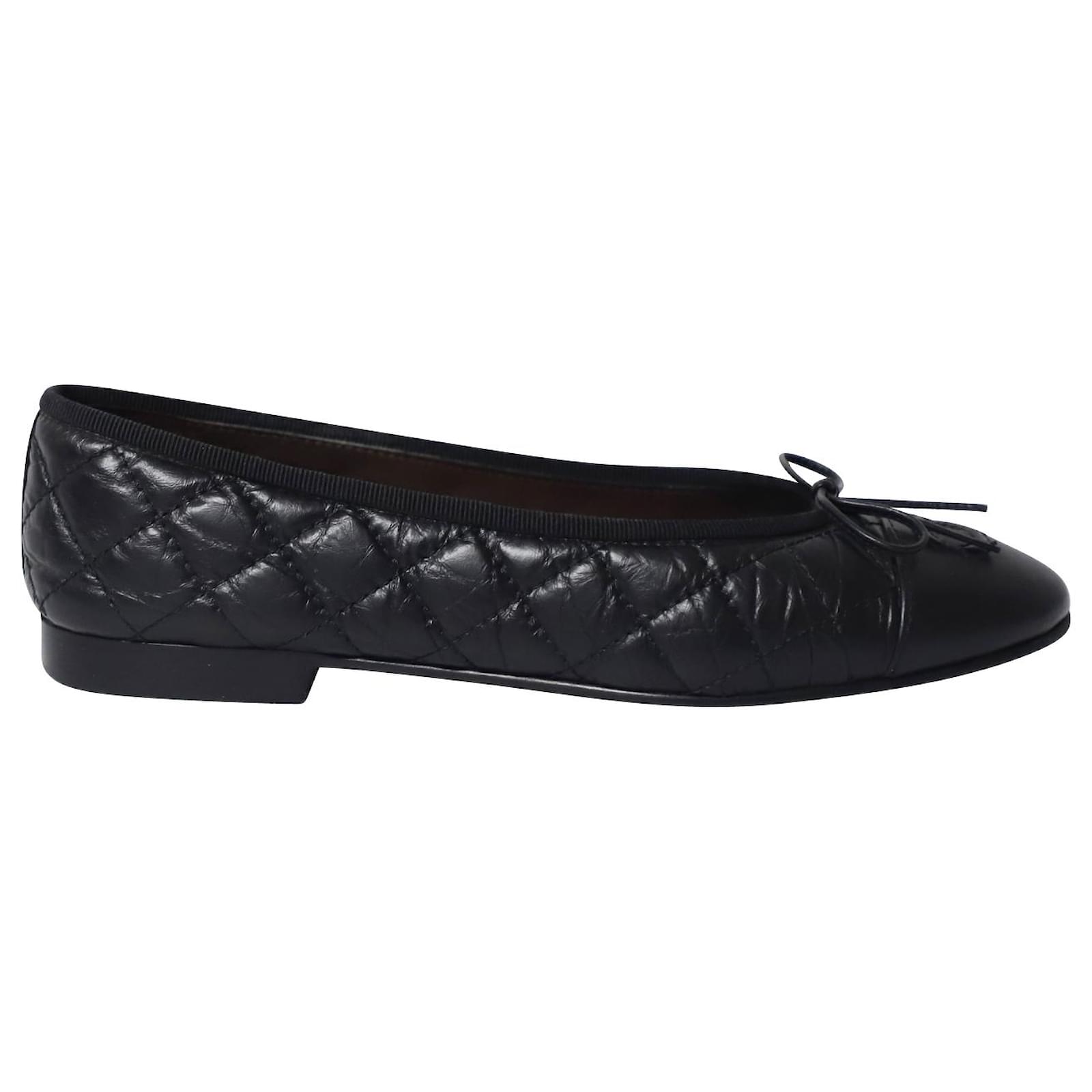 Chanel Classic Quilted Ballet Flats in Black Leather ref.641625 - Joli  Closet