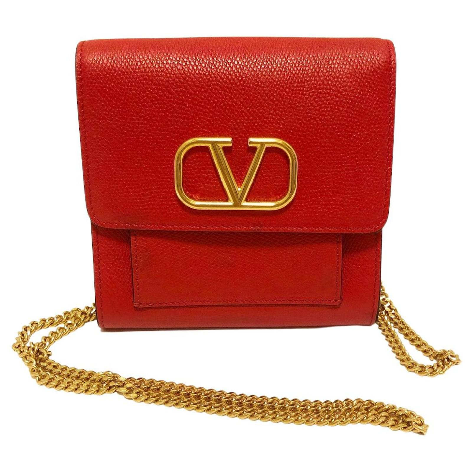 Vring leather crossbody bag Valentino Garavani Red in Leather