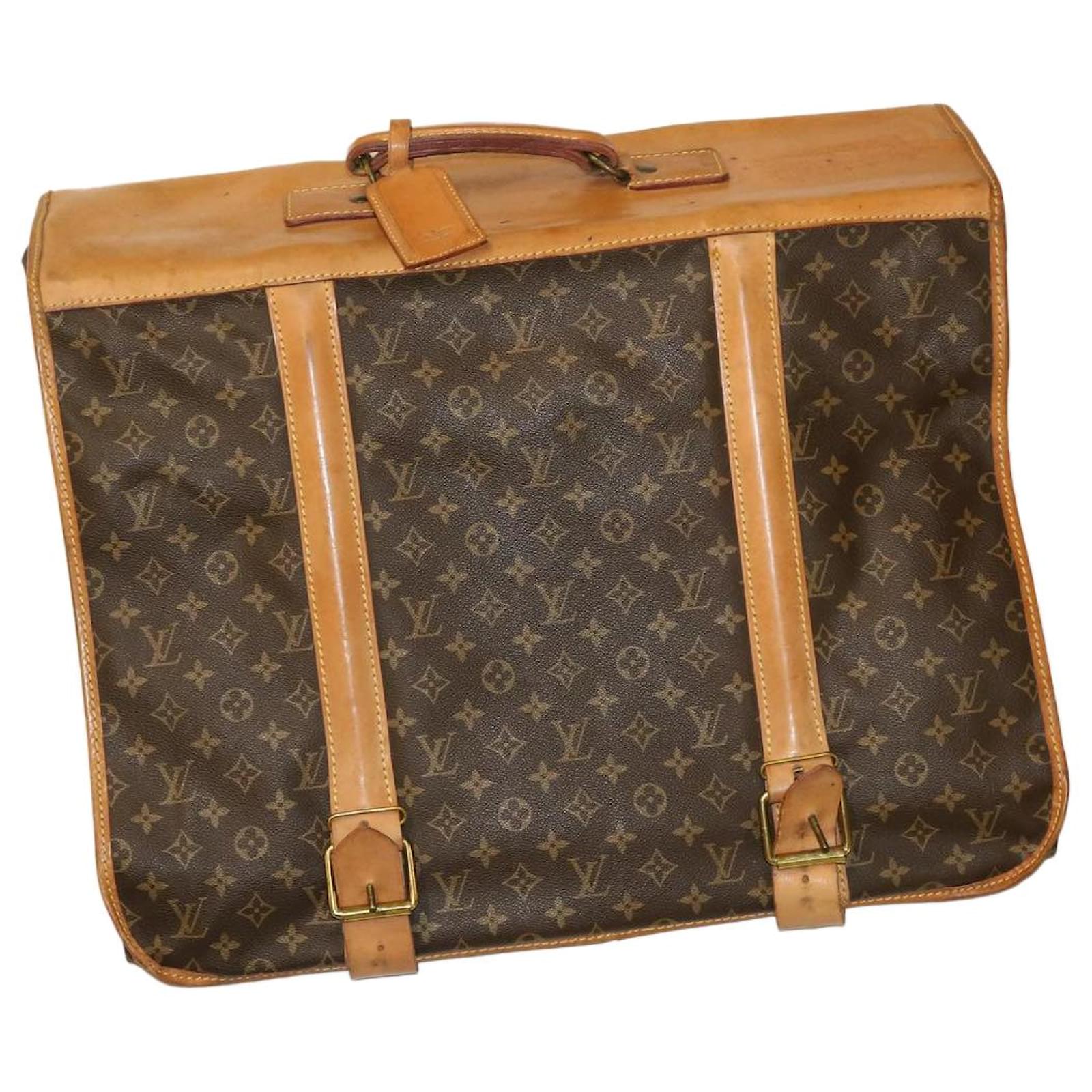 Louis Vuitton Garment case Brown Cloth ref.648216 - Joli Closet