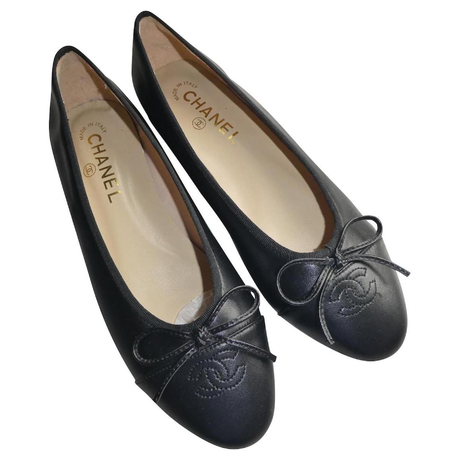 chanel ballerina in black leather size 39 neuve jamais portée (exhibition  shoe)  - Joli Closet