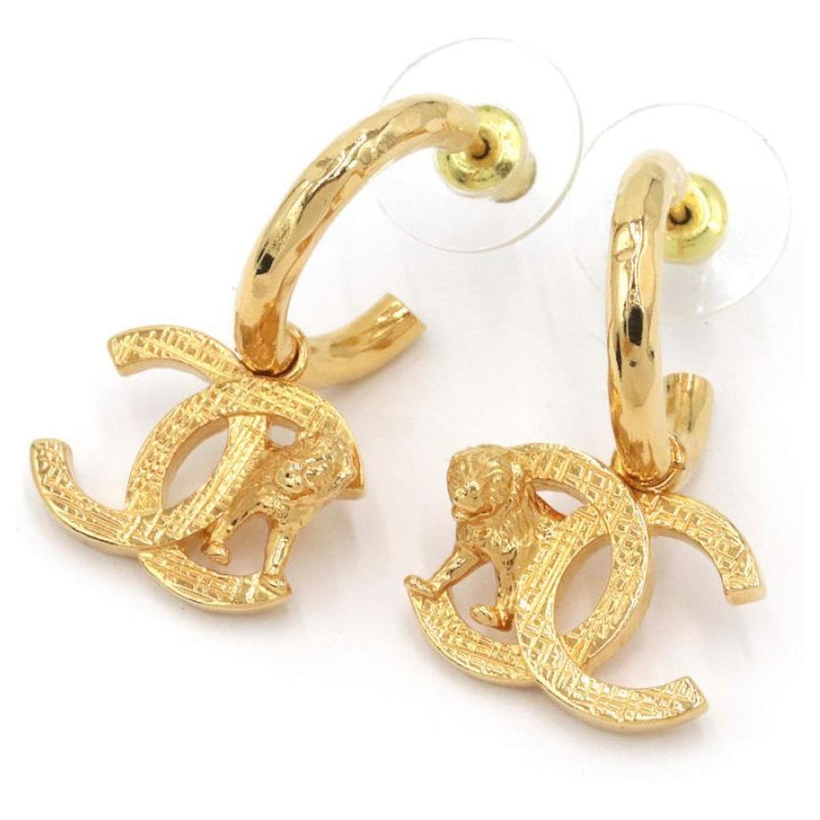 Chanel Earrings Metal Coco Mark CC Mark Lion Stud Earrings Golden  ref.654231 - Joli Closet