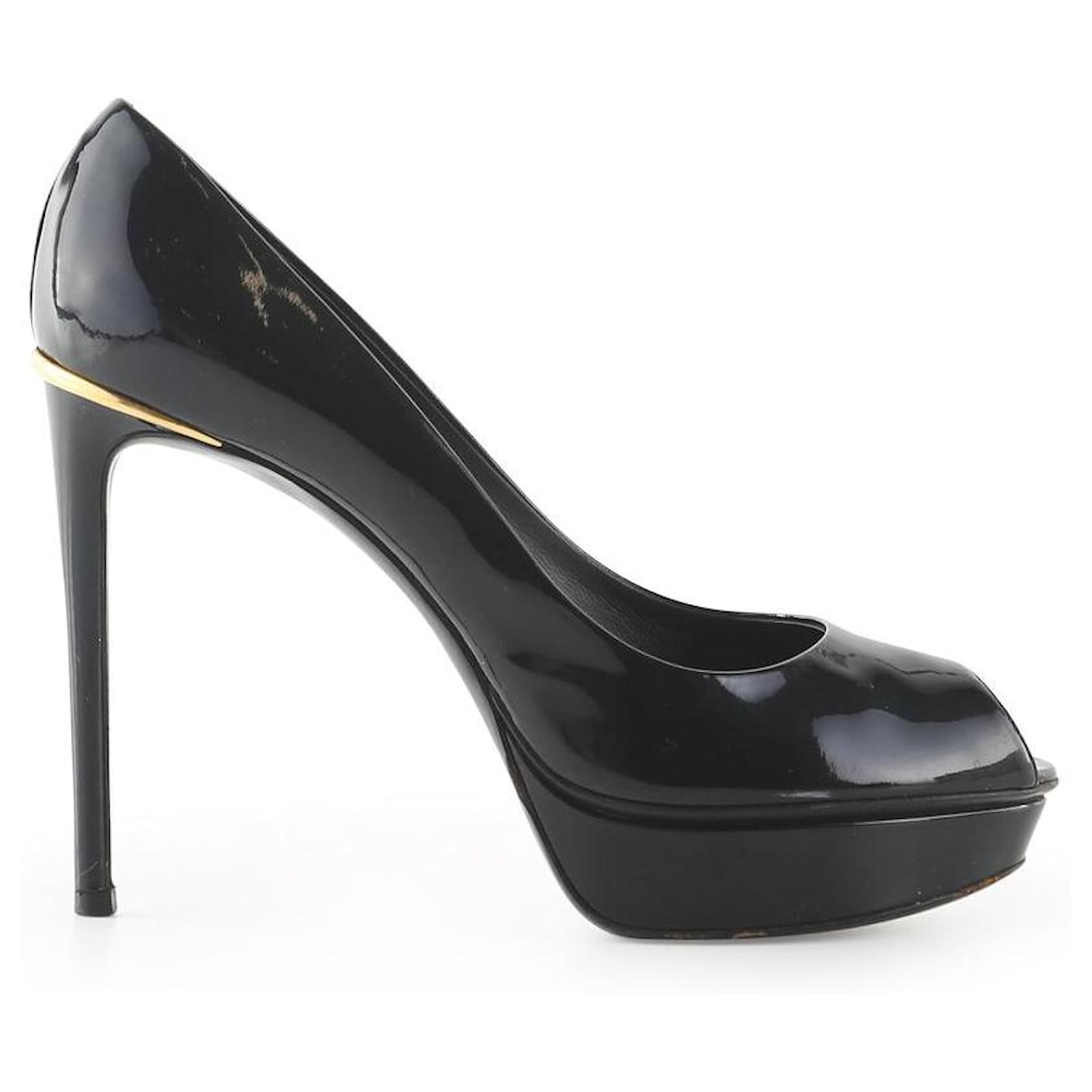 Zapatos de tacón toe con plataforma de charol negro de Louis Cuero ref.656193 Joli Closet