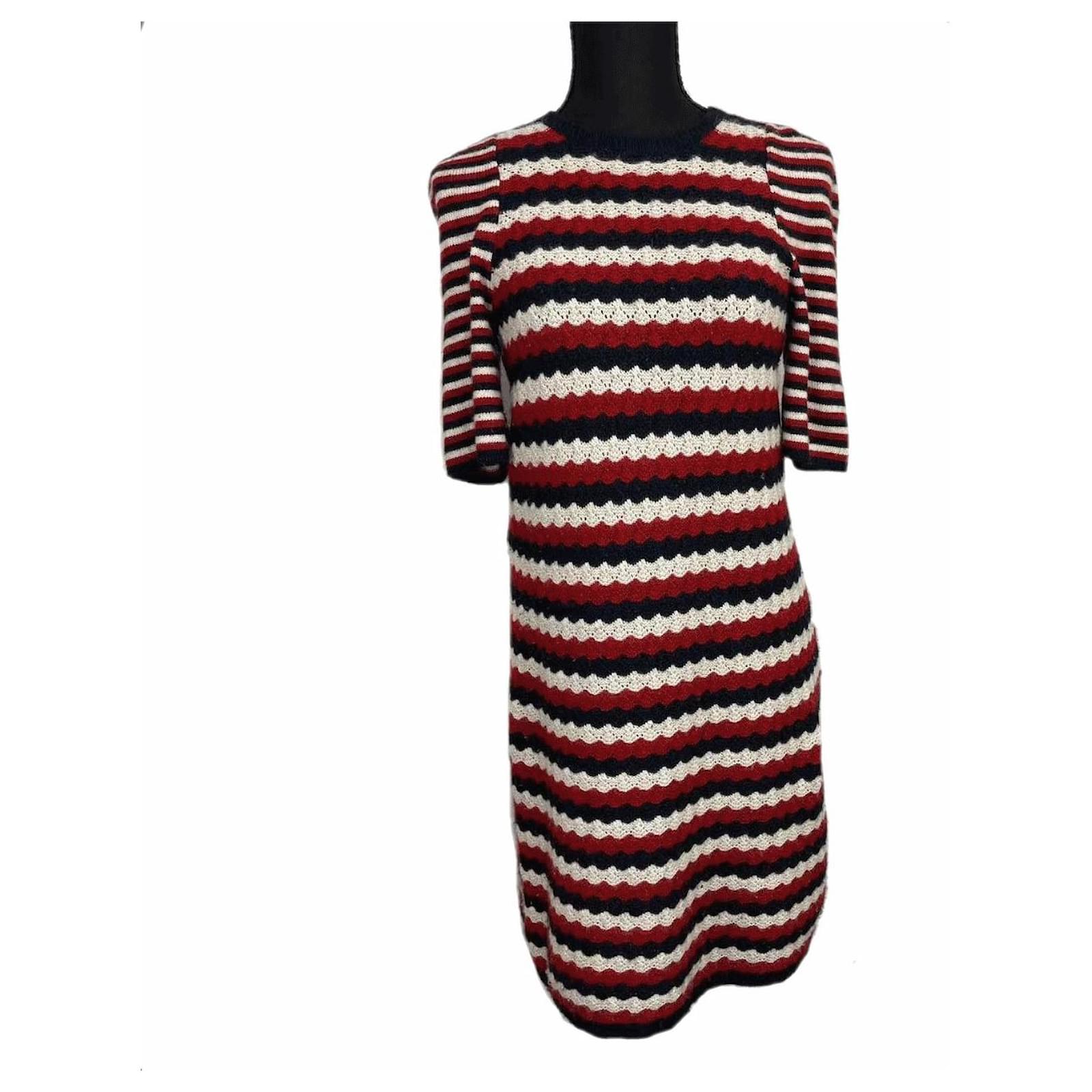 CHANEL cashmere COCO Button Half-Button Short-Sleeve Cut and Sew Top Cut P20426 White x black 42