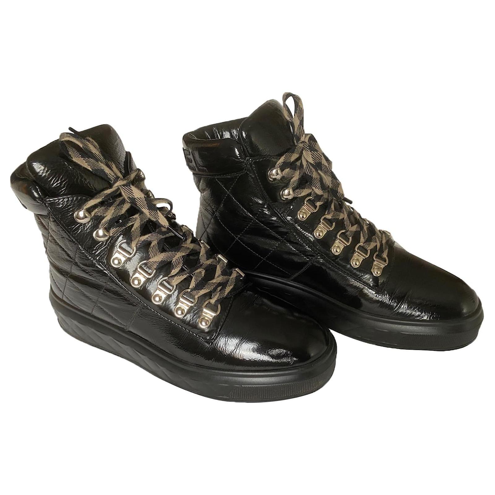 Chanel Ankle Boots Black Patent leather  - Joli Closet