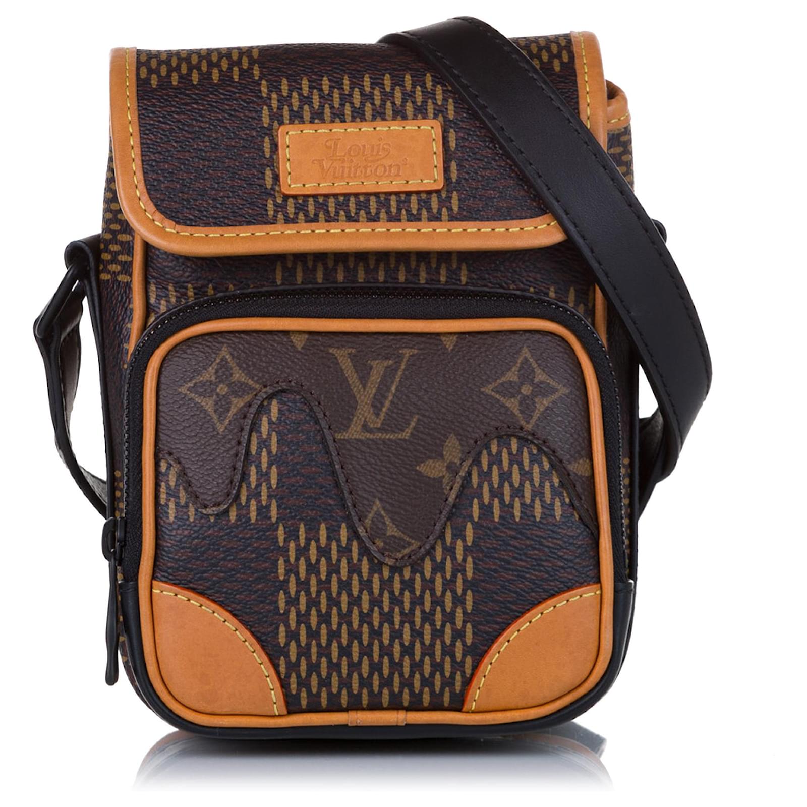 Louis Vuitton Brown LV x Nigo Giant Damier Ebene Monogram Nano e  Messenger Leather Cloth ref.658999 - Joli Closet