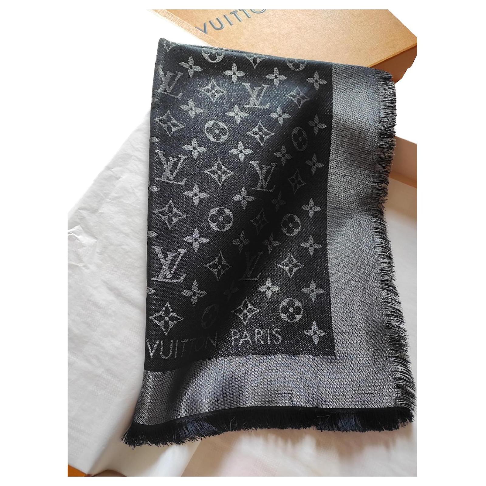 Louis Vuitton Scialle Monogram Shine Black Silk Wool Viscose ref