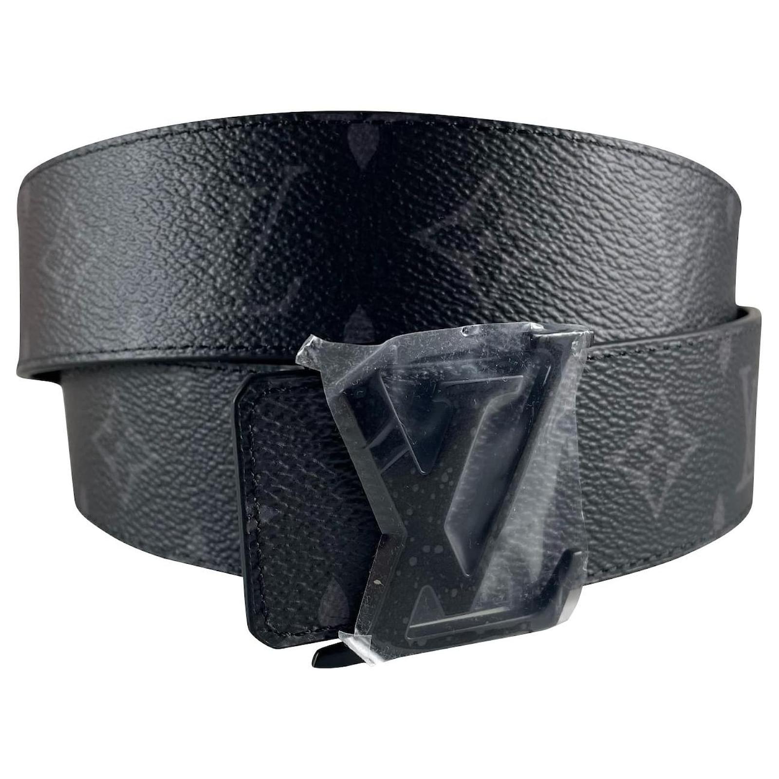 Cintura Louis Vuitton con iniziali LV nera opaca 40MM Nero Grigio antracite  Tela ref.662493 - Joli Closet