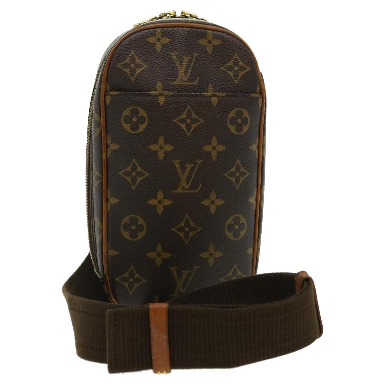 LOUIS VUITTON Monogram Pochette Gange Shoulder Bag M51870 LV Auth 38739