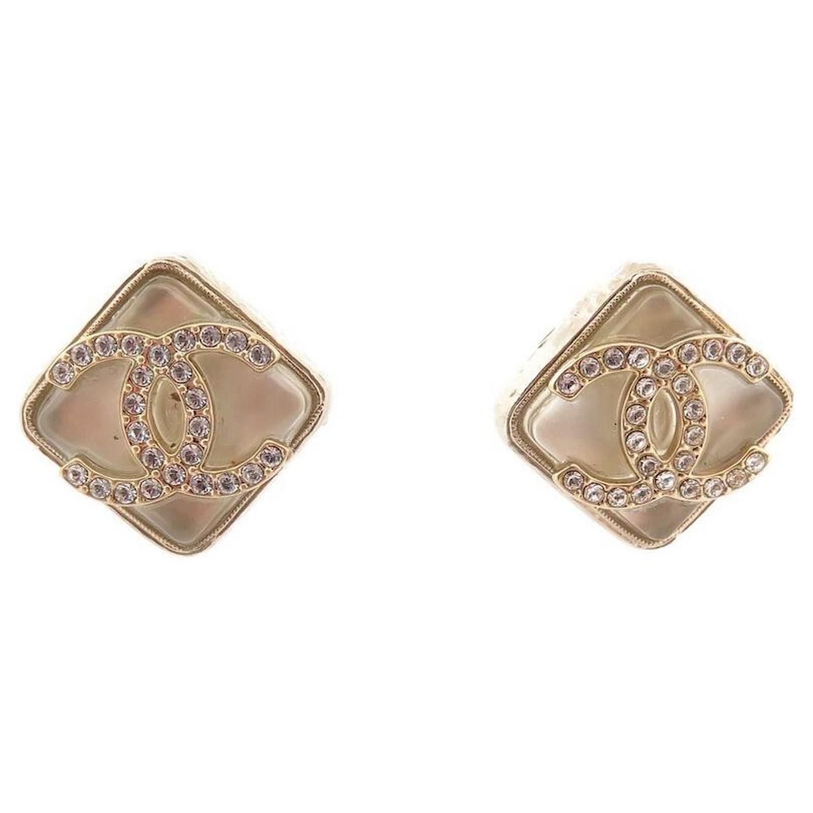 Chanel Strass CC Stud Earrings in Gold | MTYCI