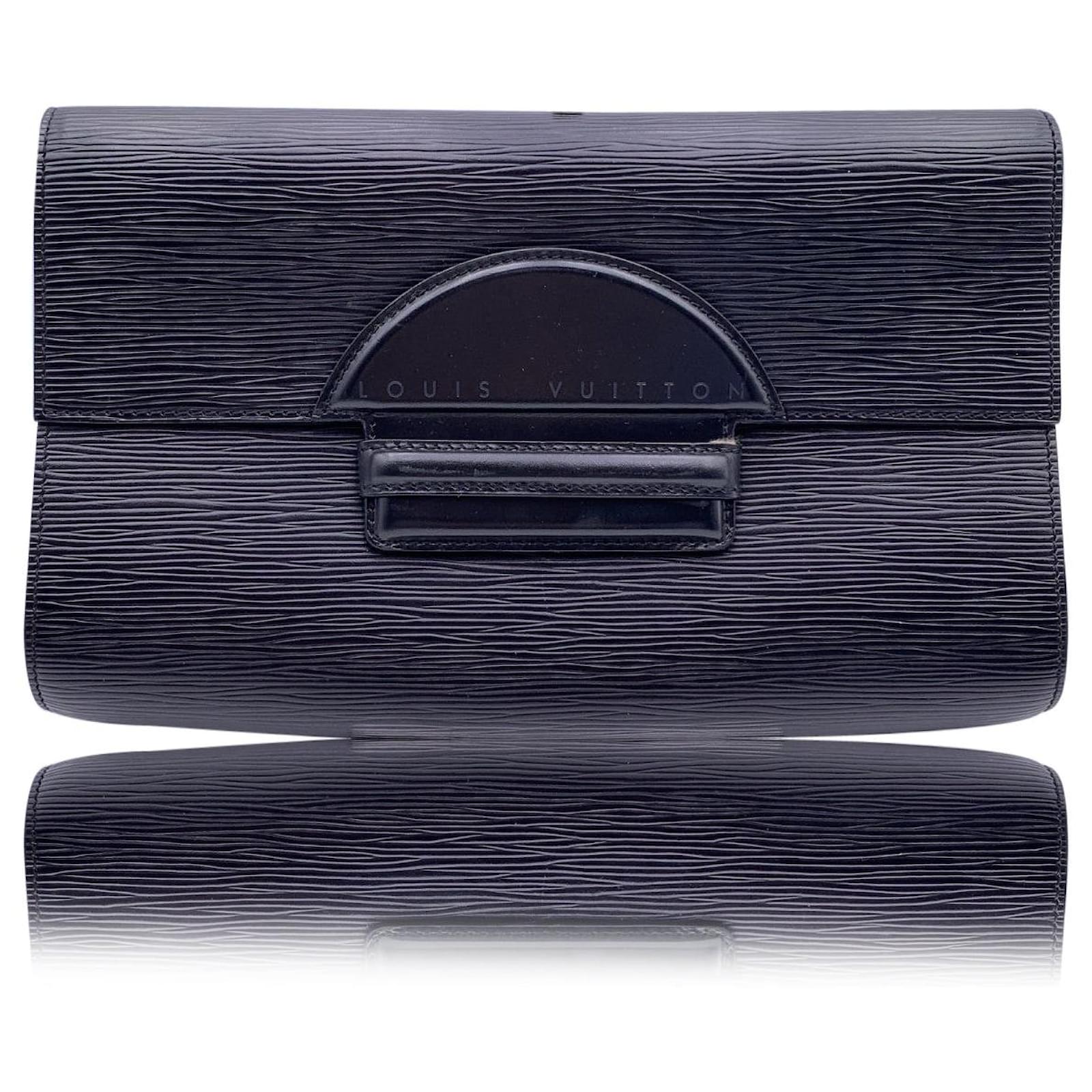 Louis Vuitton Vintage Black Epi Leather Chaillot Clutch Bag Handbag ref ...