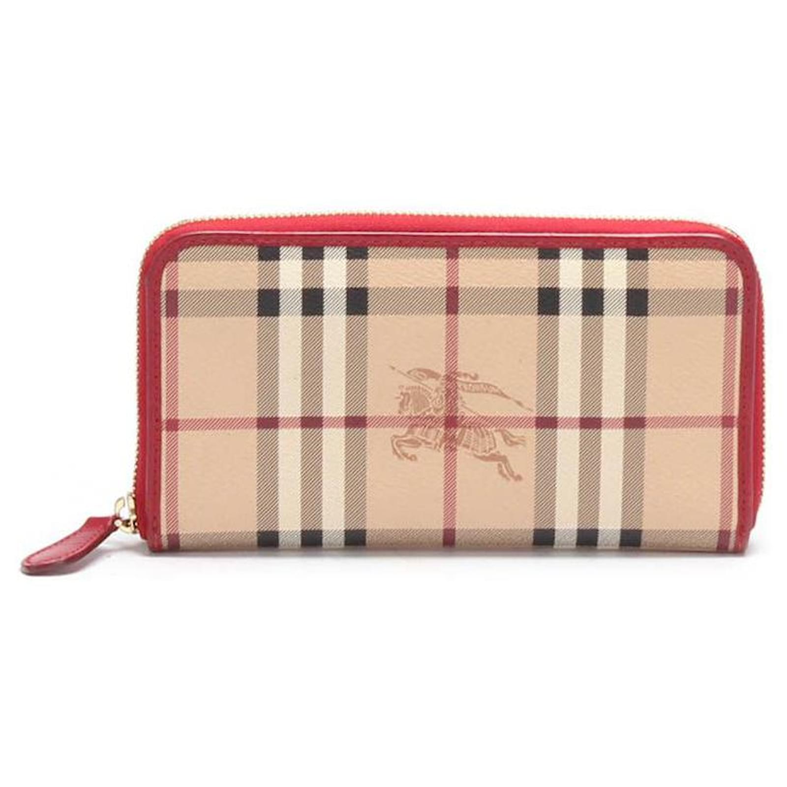 burberry Haymarket Check Zip Around Wallet red Cloth ref.667531 - Joli  Closet