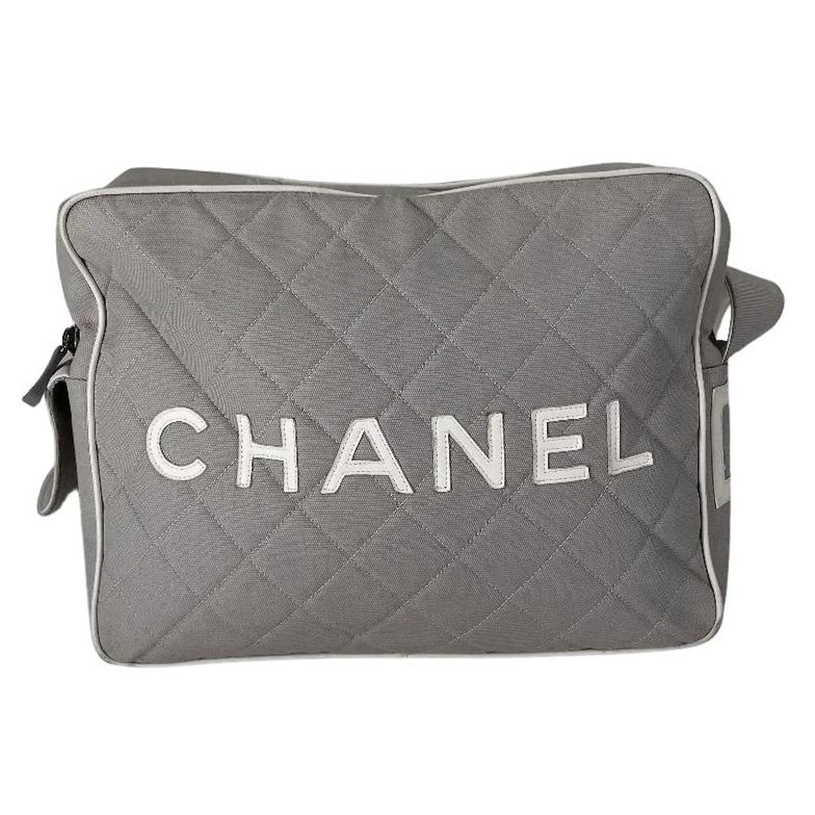 Grey Fabric Chanel Crossbody Bag Cloth ref.668769 Joli Closet