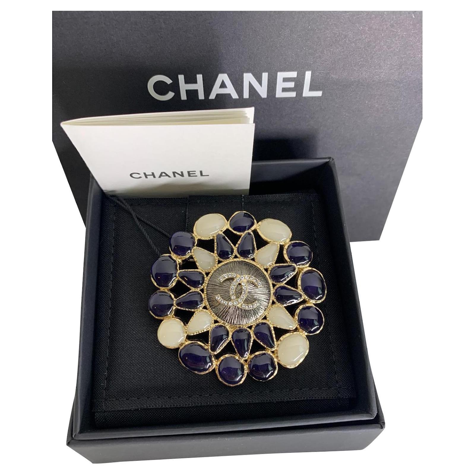 Chanel Collector s brooch New Perfect condition Gold hardware Steel