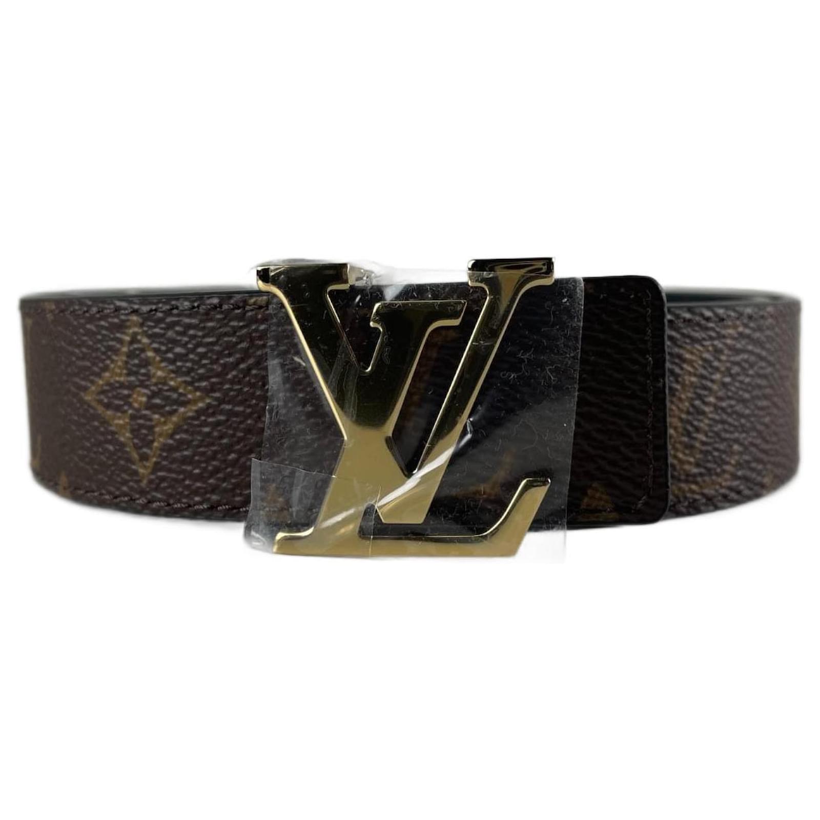 Louis Vuitton LV Initials Belt 30mm Reversible Brown Cloth ref.670222 -  Joli Closet