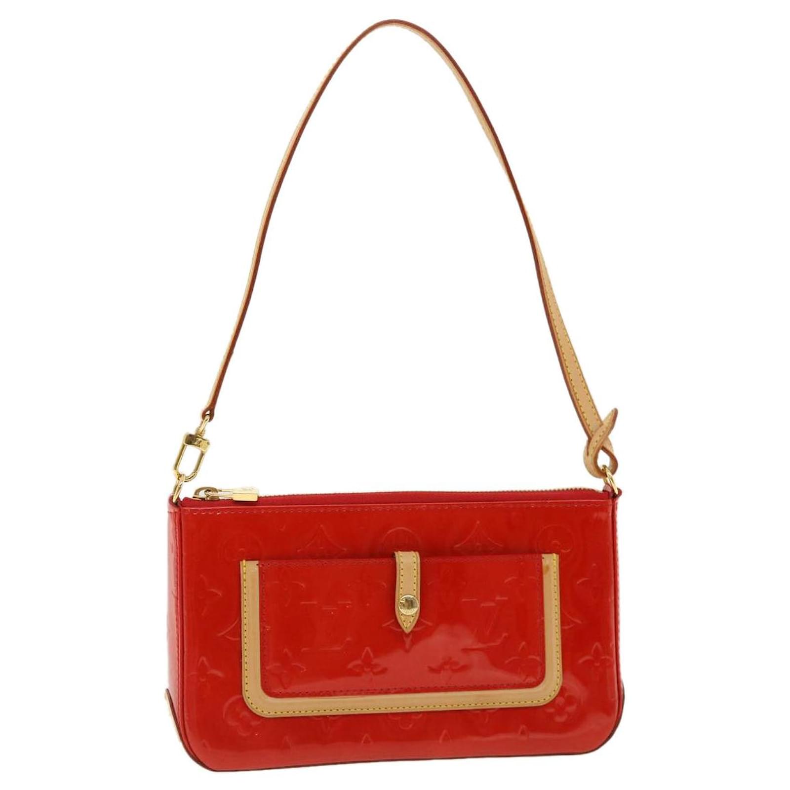 LOUIS VUITTON Monogram Vernis marly square Hand Bag Red LV Auth 31837a  Patent leather ref.670637 - Joli Closet