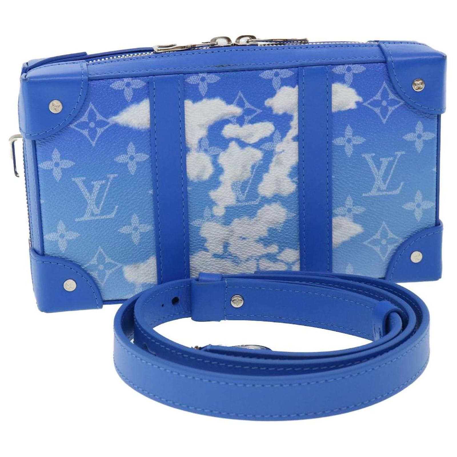 Louis Vuitton Men's Blue Bags