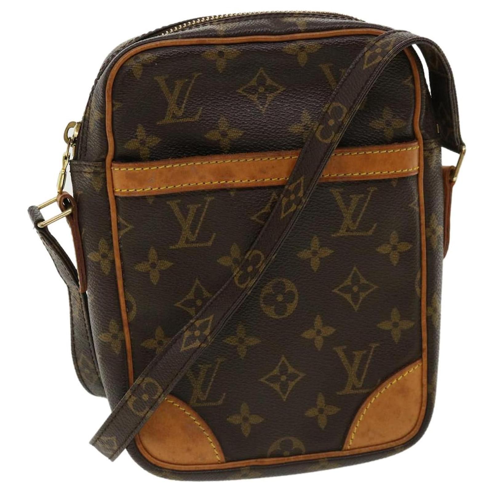 Auth Louis Vuitton Monogram Danube M45266 Women's Shoulder Bag