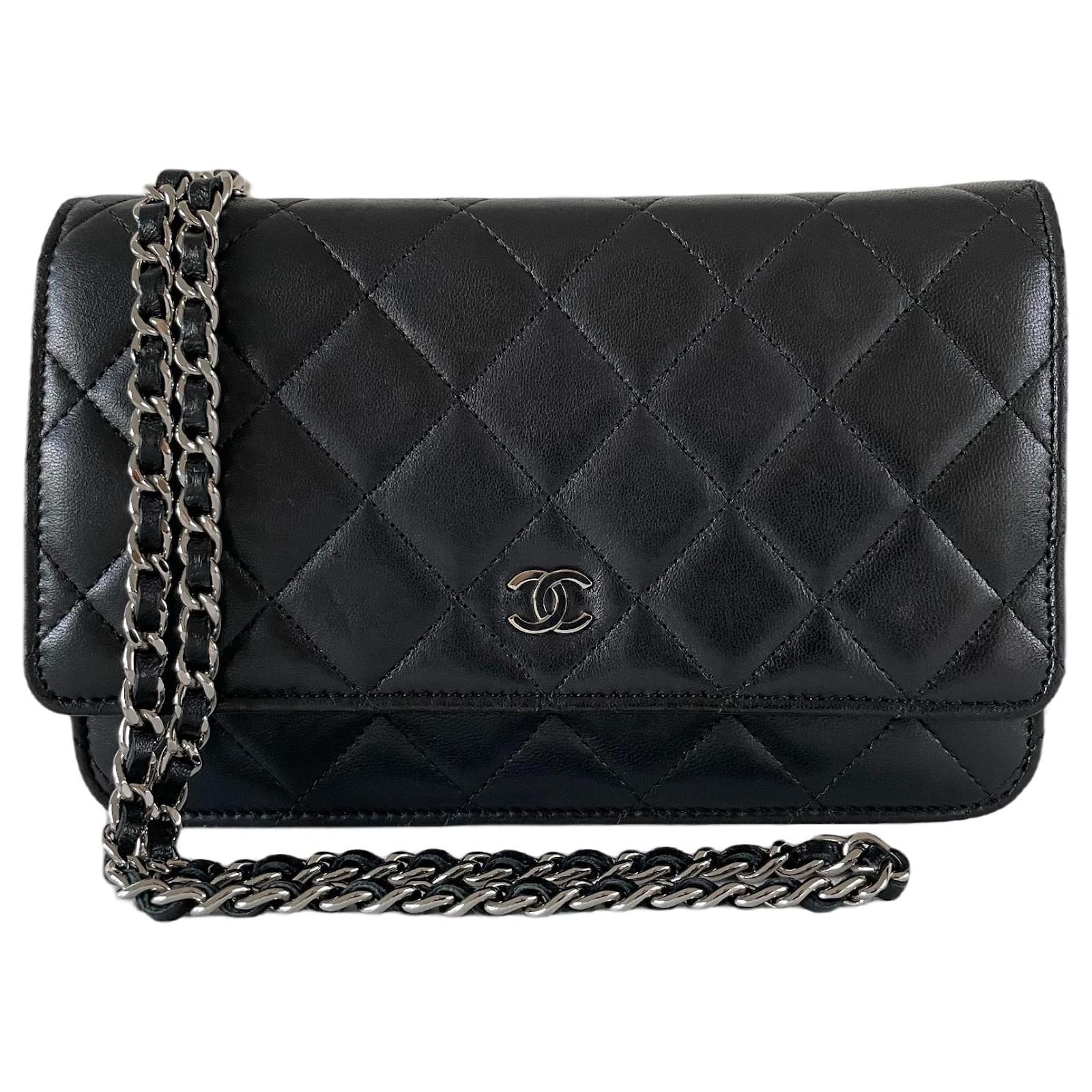 Timeless Chanel WOC Wallet chain black lambskin single gold Leather - Joli Closet