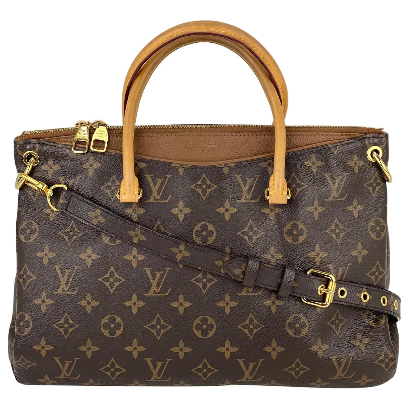 Pre-Owned Louis Vuitton e Monogram Crossbody Bag 