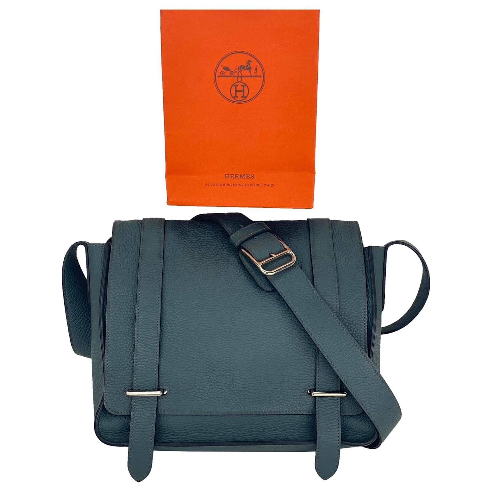 Hermès HERMES Taurillon Clemence Steve Caporal Messenger Adjustable  Shoulder Bag pre owned Grey Leather ref.674071 - Joli Closet