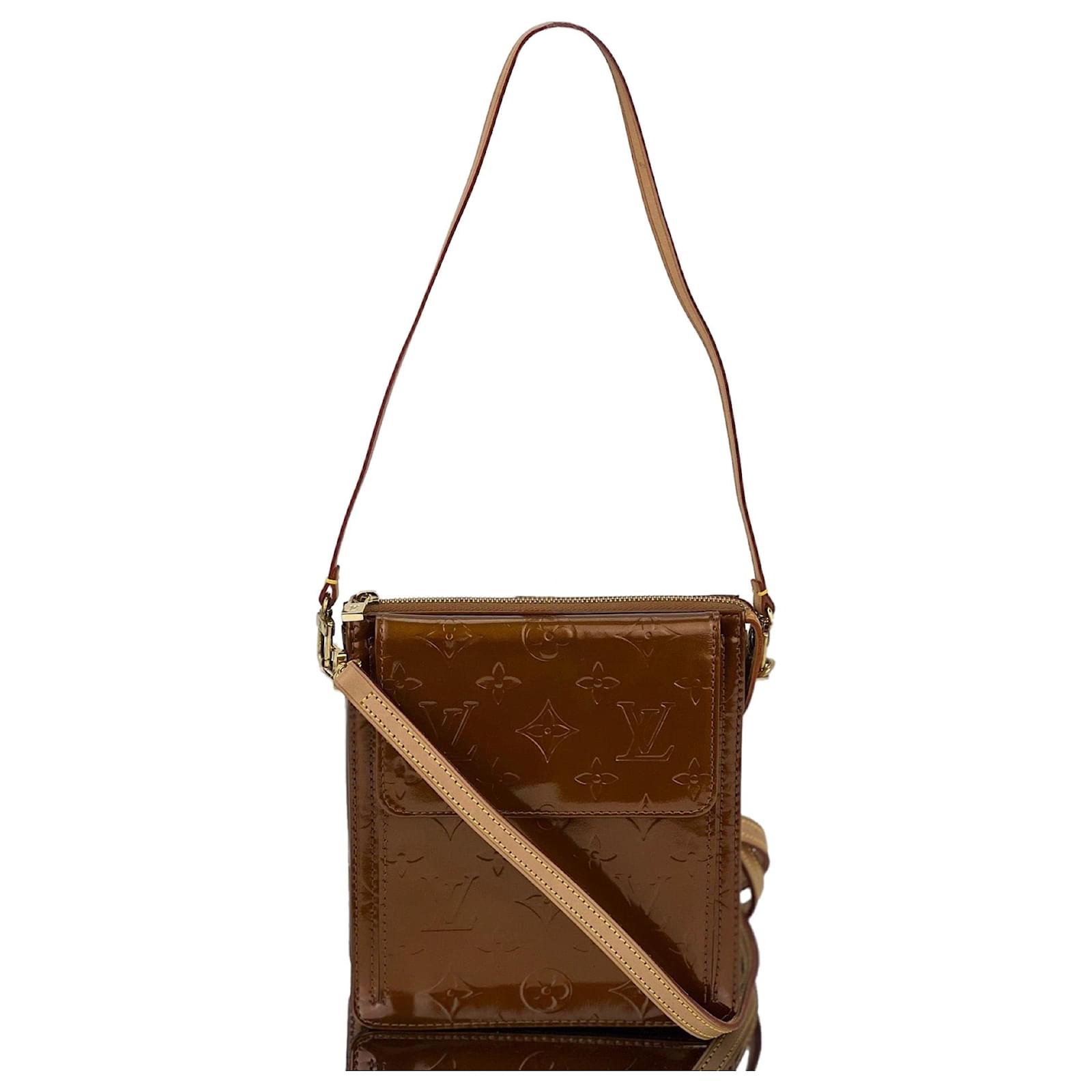 Louis Vuitton Crossbody Monogram Bronze Patent Leather Mott Long Strap Bag  Metallic ref.674113 - Joli Closet