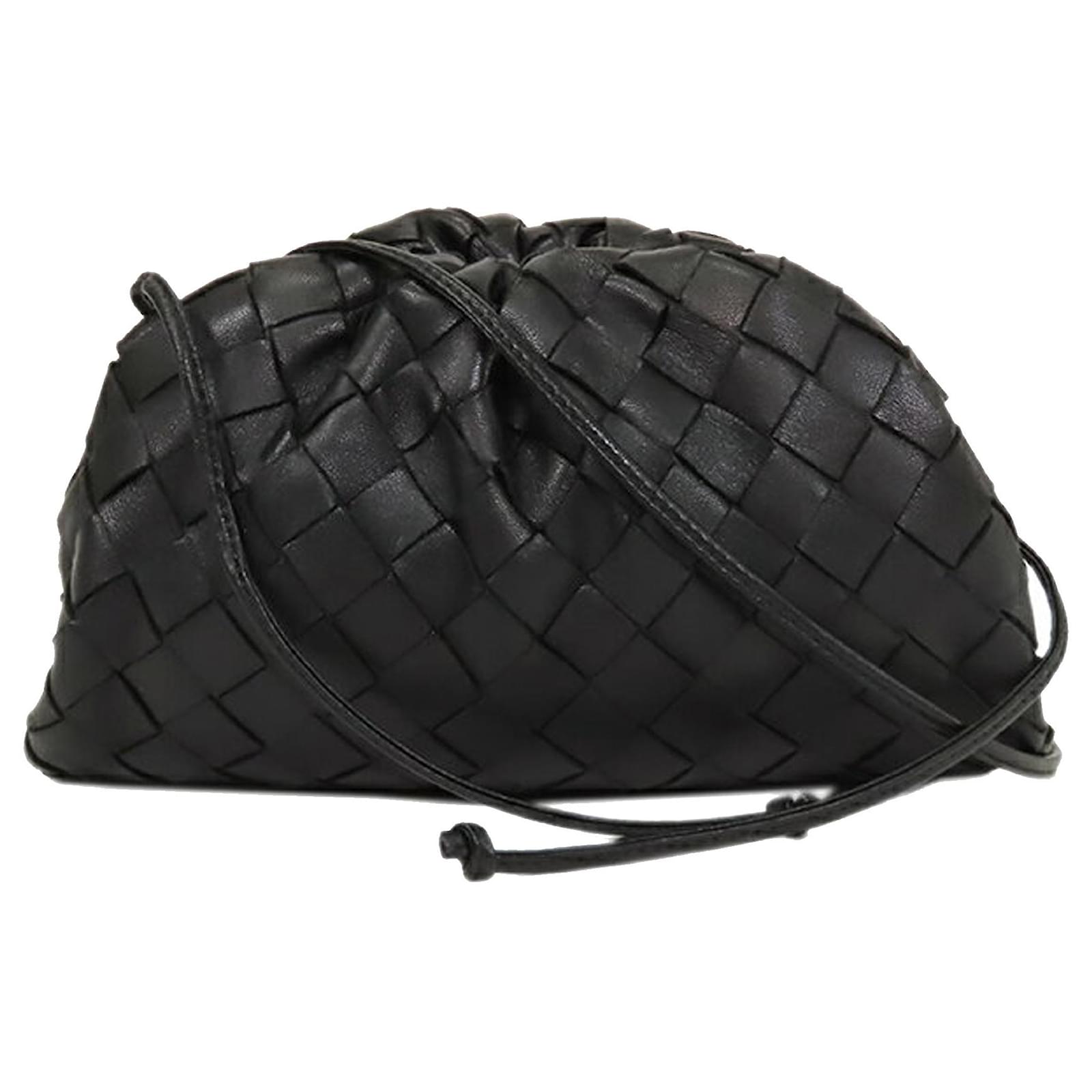 Pouch Mini Intrecciato Leather Shoulder Bag in Black - Bottega