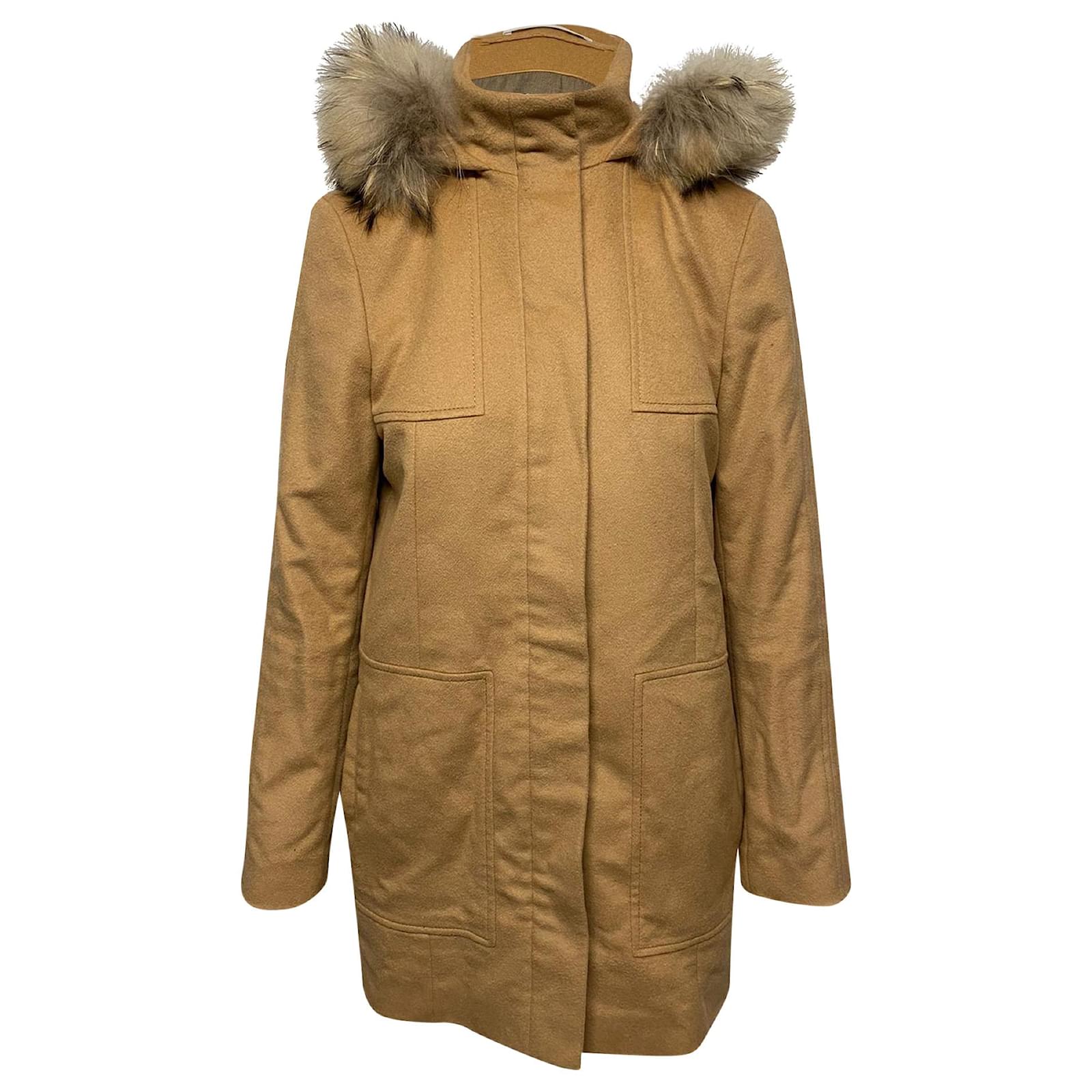 Alligevel Overflod Igangværende Hugo Boss Boss Coat with Fur-trimmed Hood in Yellow Camel Wool ref.677946 -  Joli Closet
