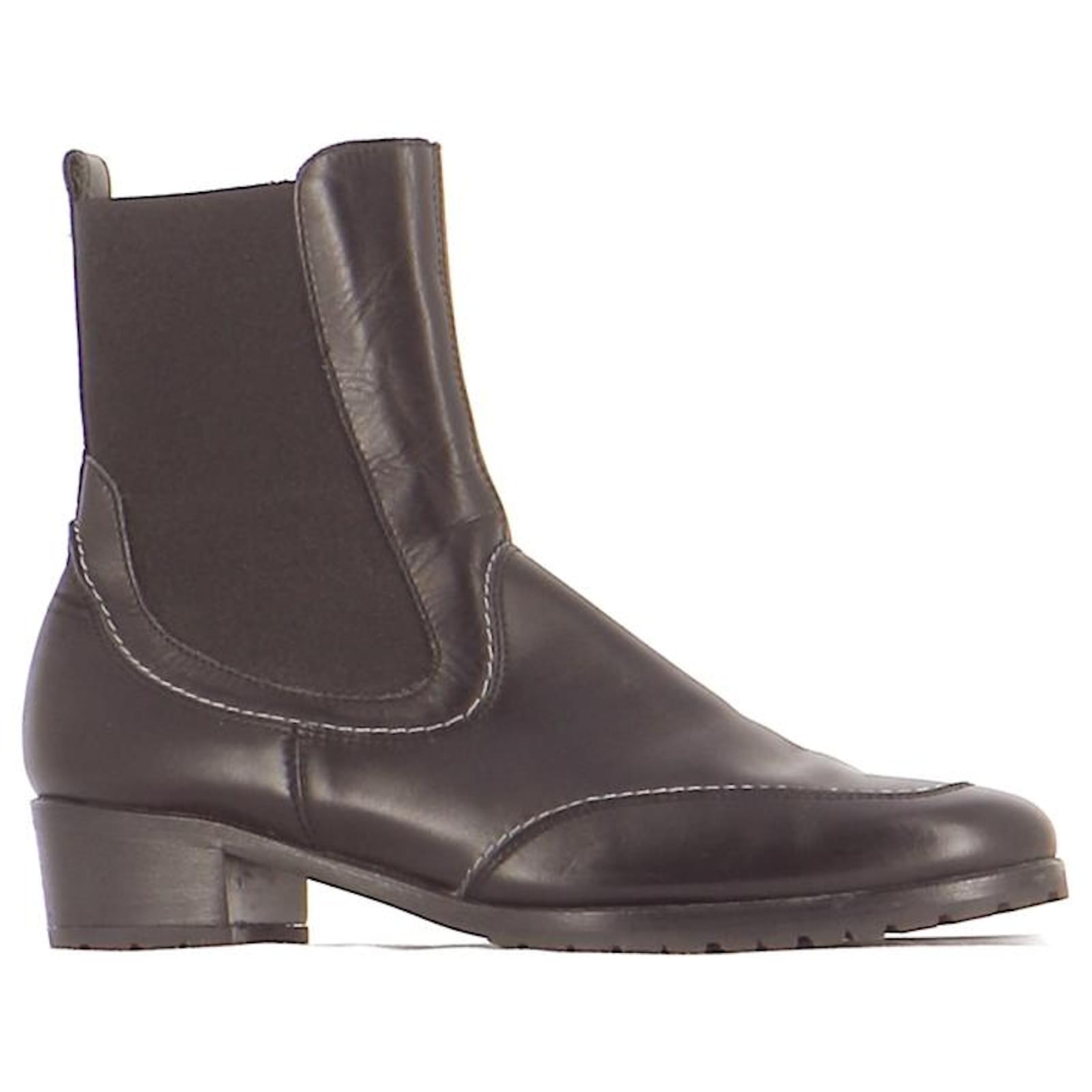 Ferragamo ankle outlet boots