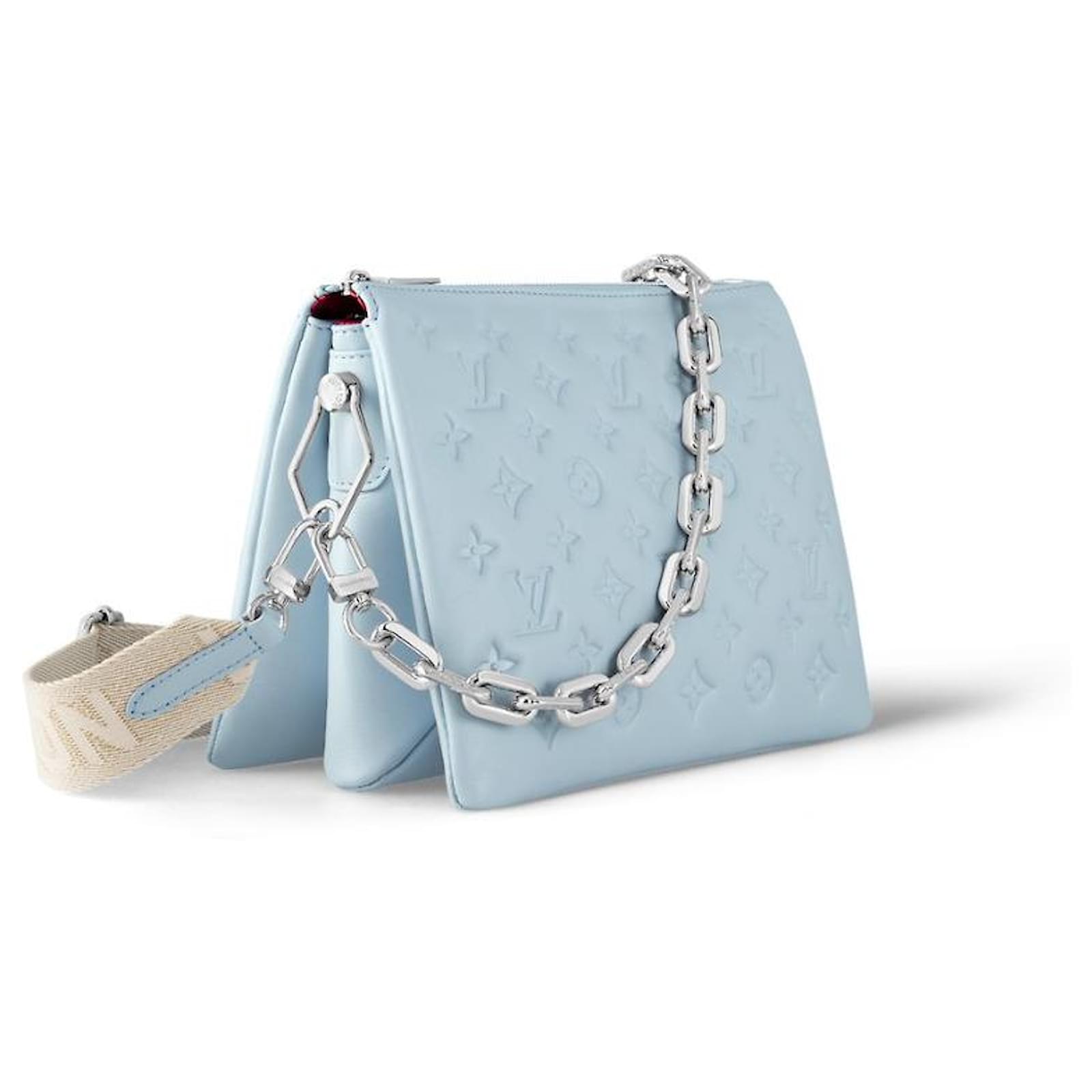 Louis Vuitton LV Coussin PM light blue Leather ref.679907 - Joli Closet