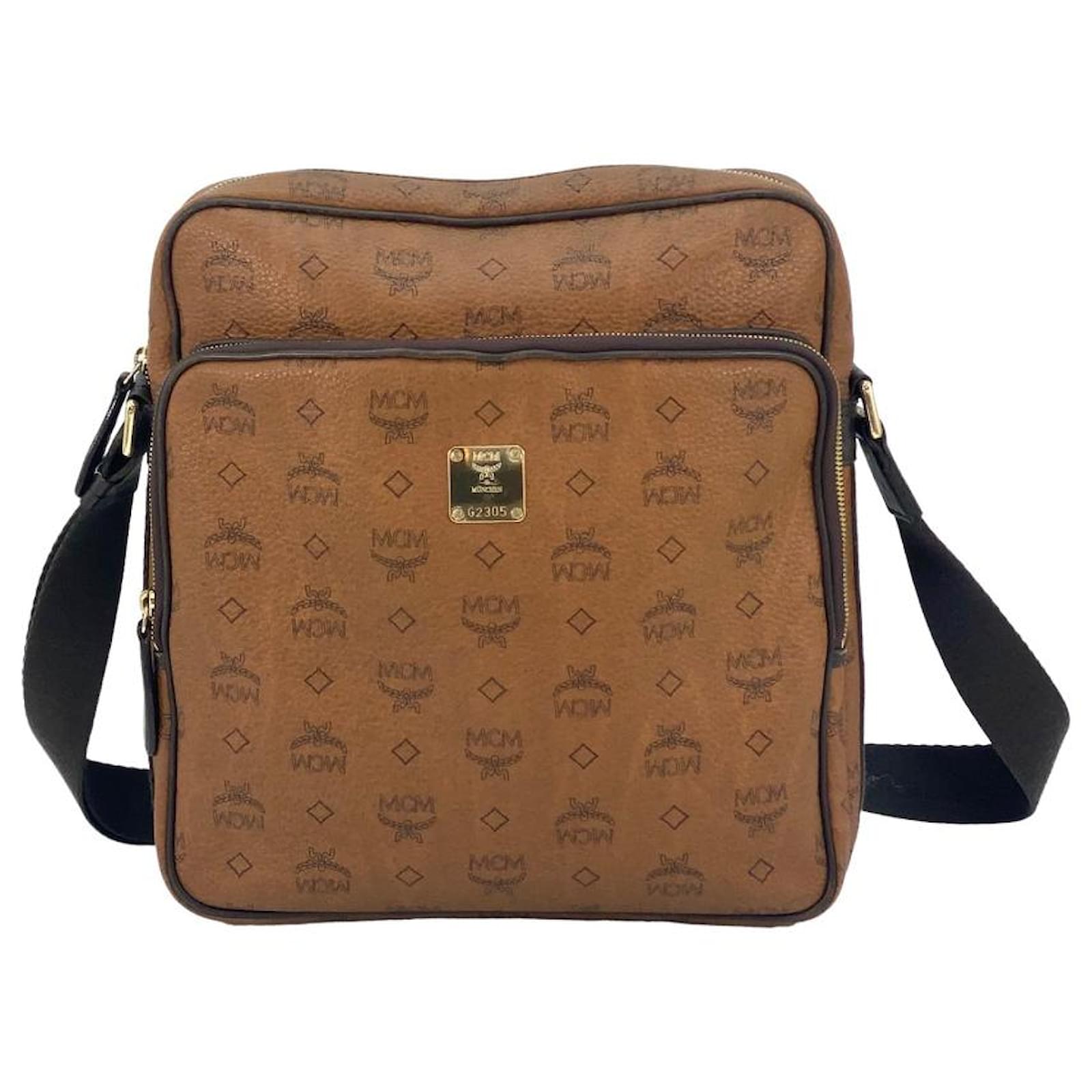 Mcm messenger bag mens best sale