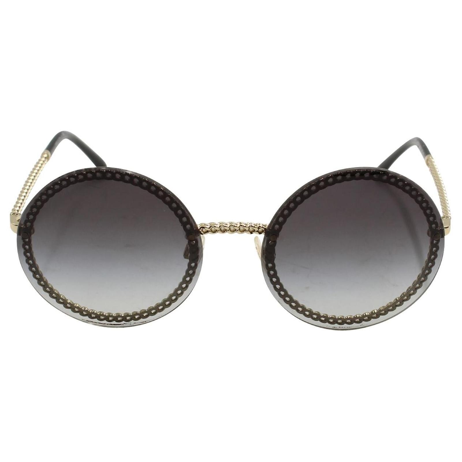 Chanel Round Sunglasses with Metal, Calfskin & Imitation Pearl Chain Grey  ref.681850 - Joli Closet
