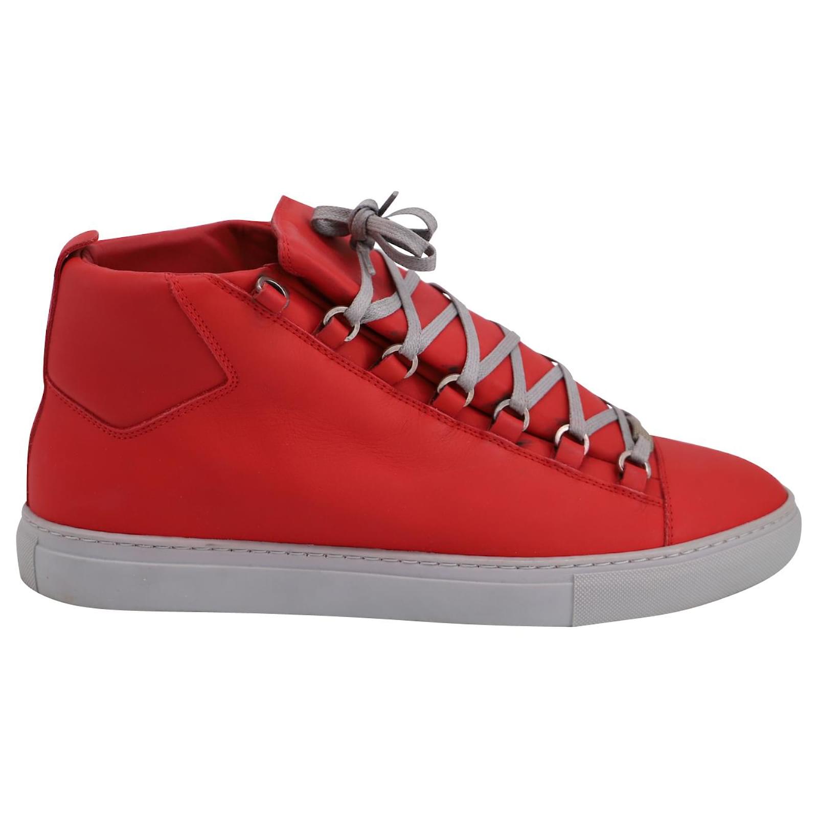 Onzeker rechtop Vernauwd Balenciaga Arena Sneakers in Rouge Leather Red ref.685988 - Joli Closet