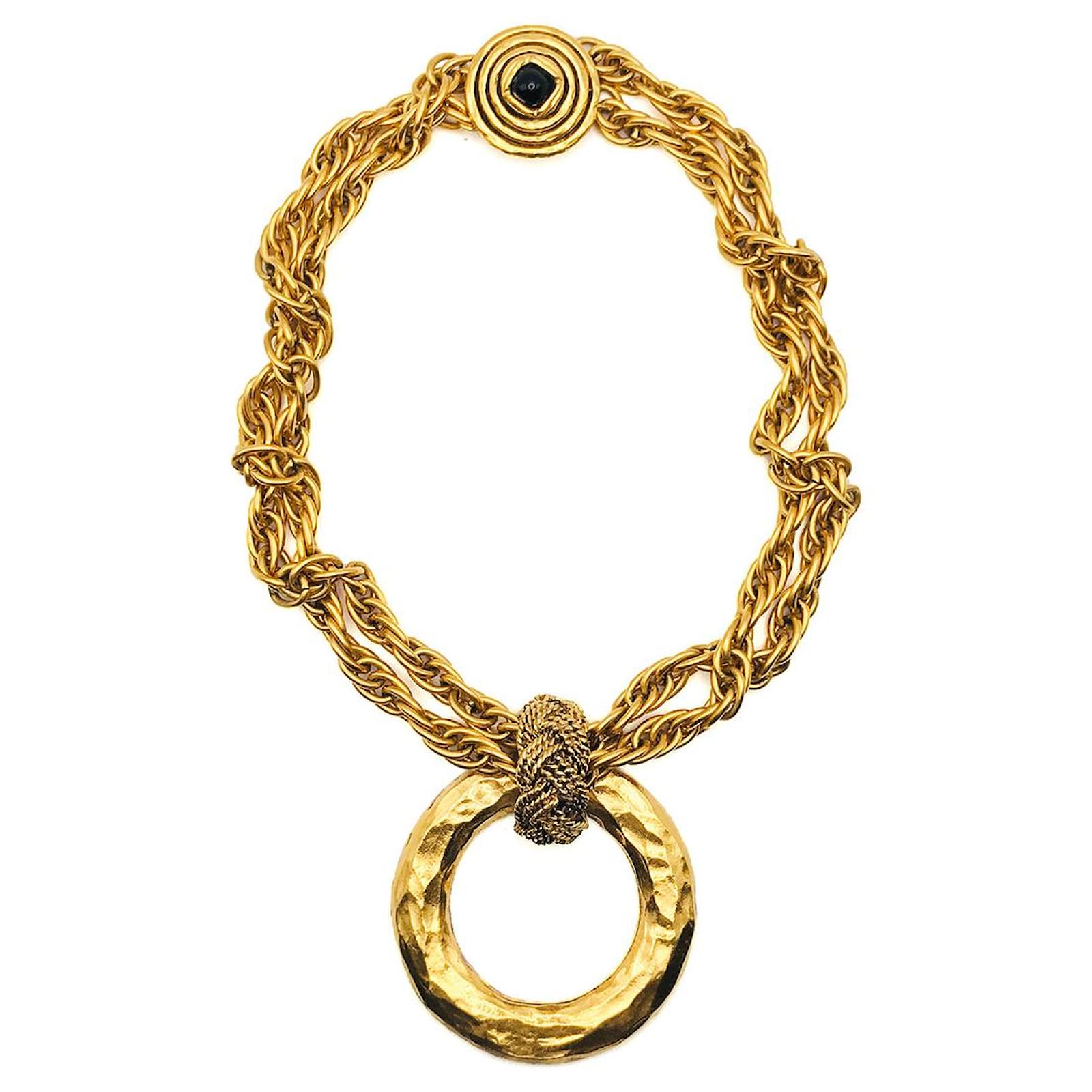 Collier Vintage Les Bernard - Disque Doré Martelé Et Cabochons Rouges, Bleus, Verts