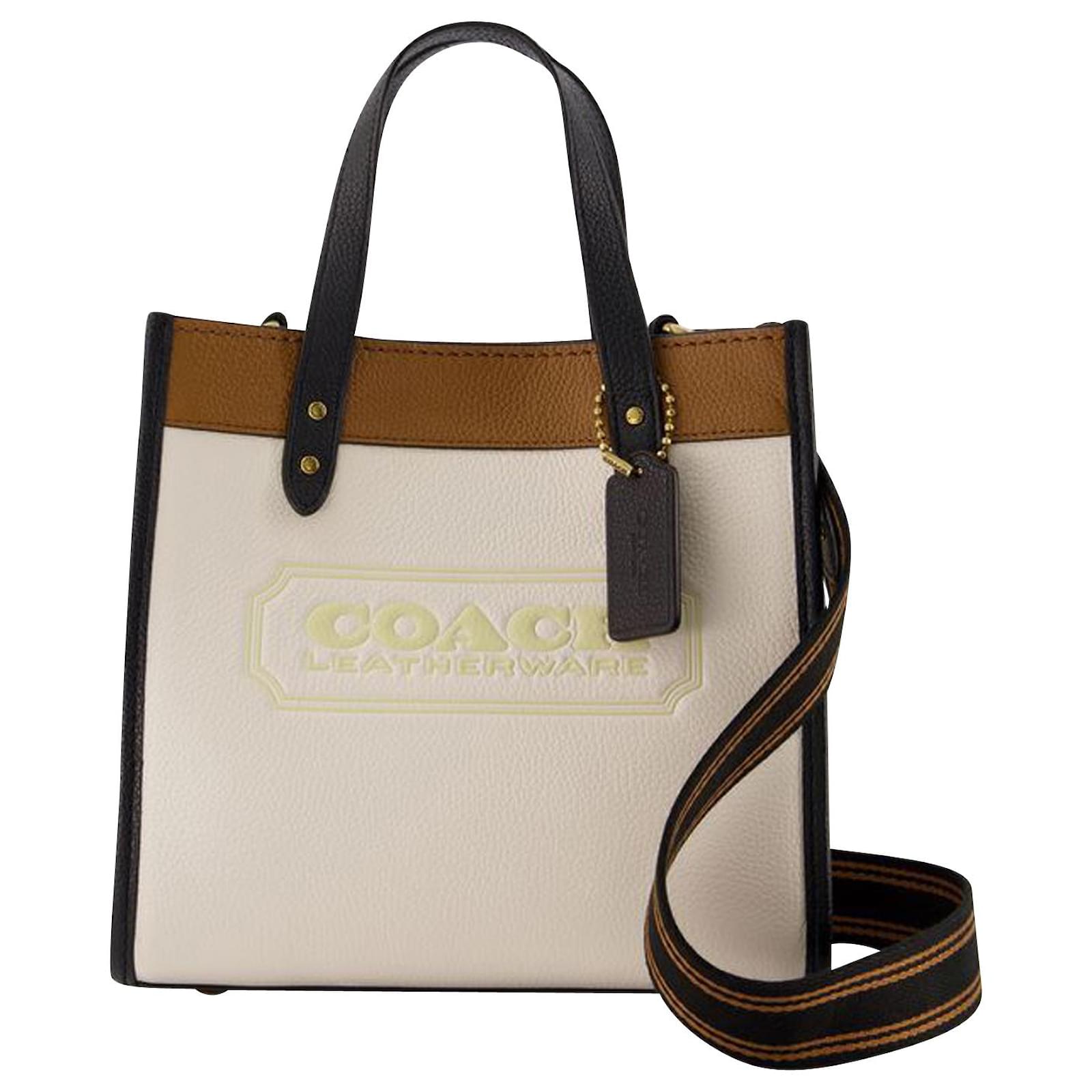 Coach Field Tote 22 Bag in Beige Leather ref.693020 - Joli Closet