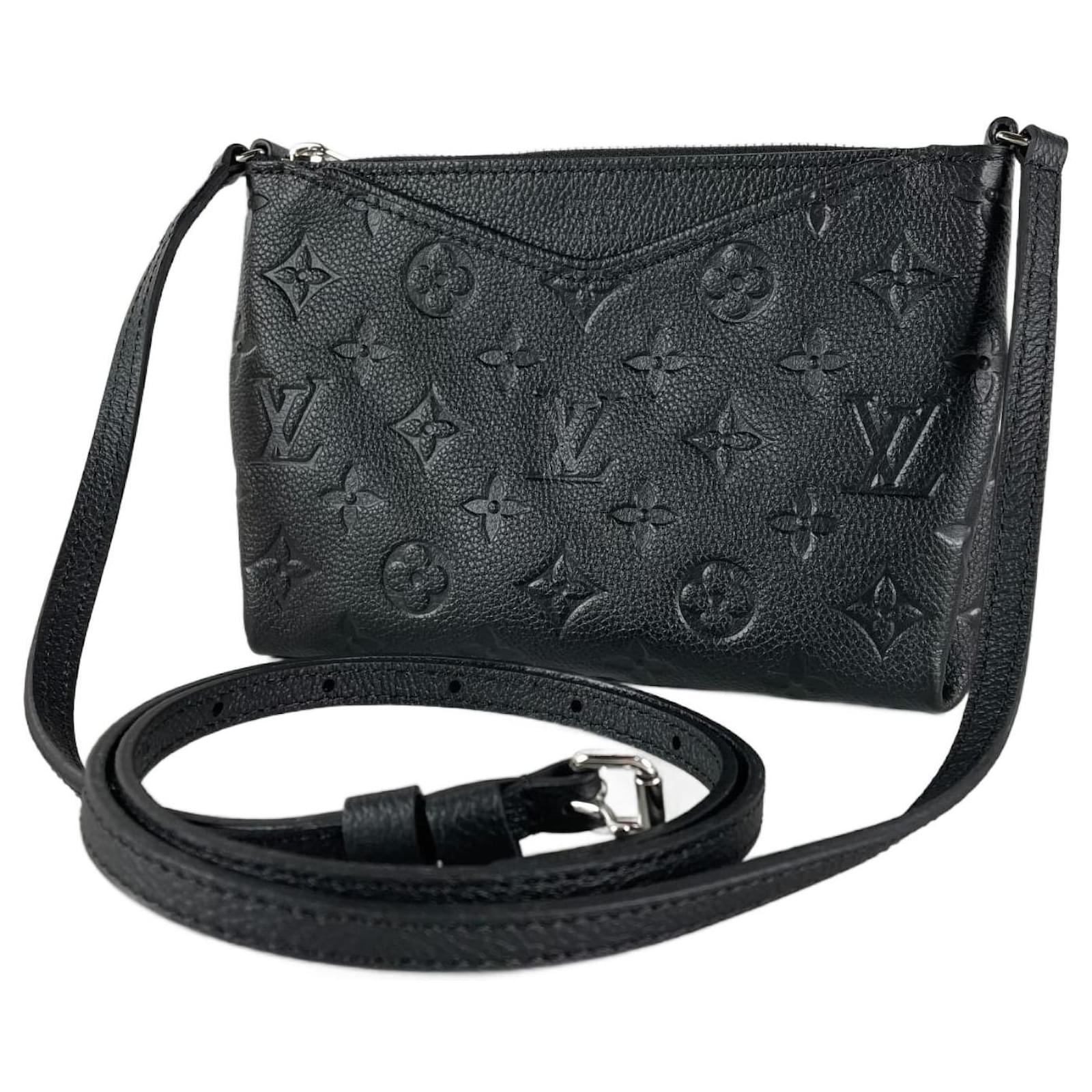 Louis Vuitton Pochette Pallas BB Black Leather ref.693477 - Joli