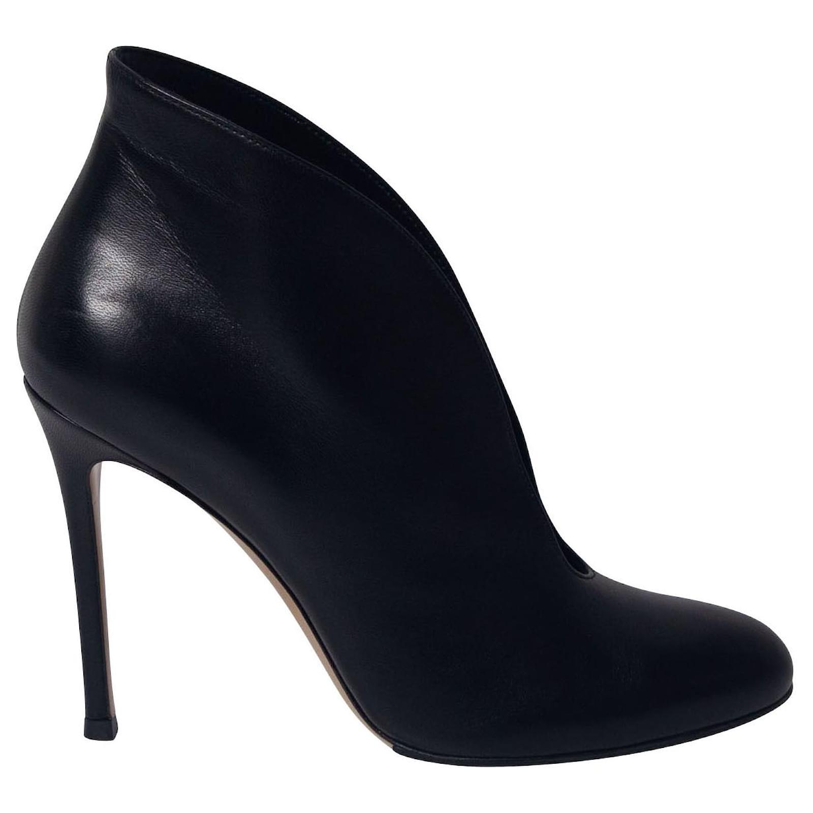 Gianvito Rossi Vamp Ankle Boots in Black Nappa Leather ref.696798 ...