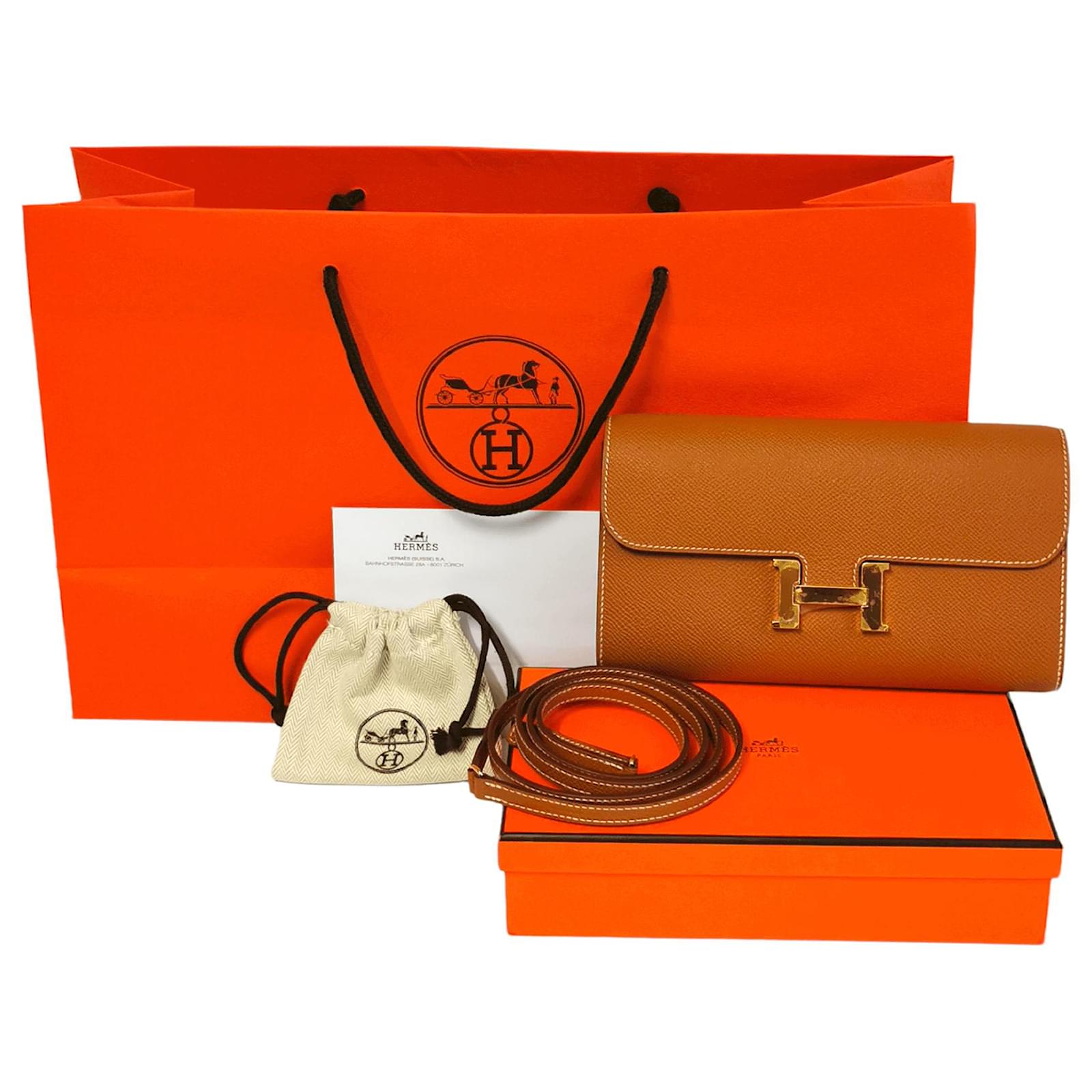 Hermès Constance Long To Go Marron Epsom Or Cuir ref.698131 Joli Closet