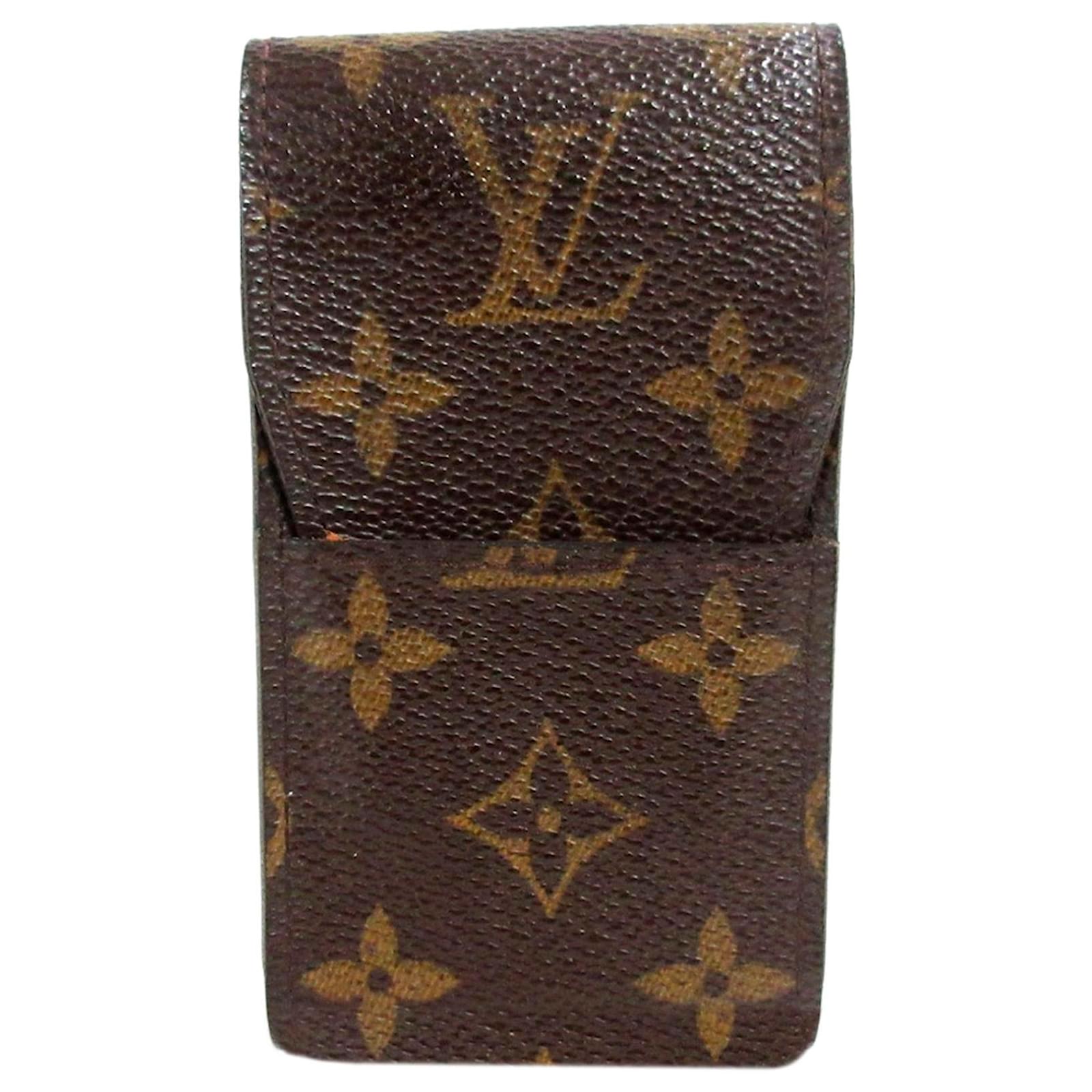Louis Vuitton Brown Monogram Cigarette Case Cloth ref.698304 - Joli Closet