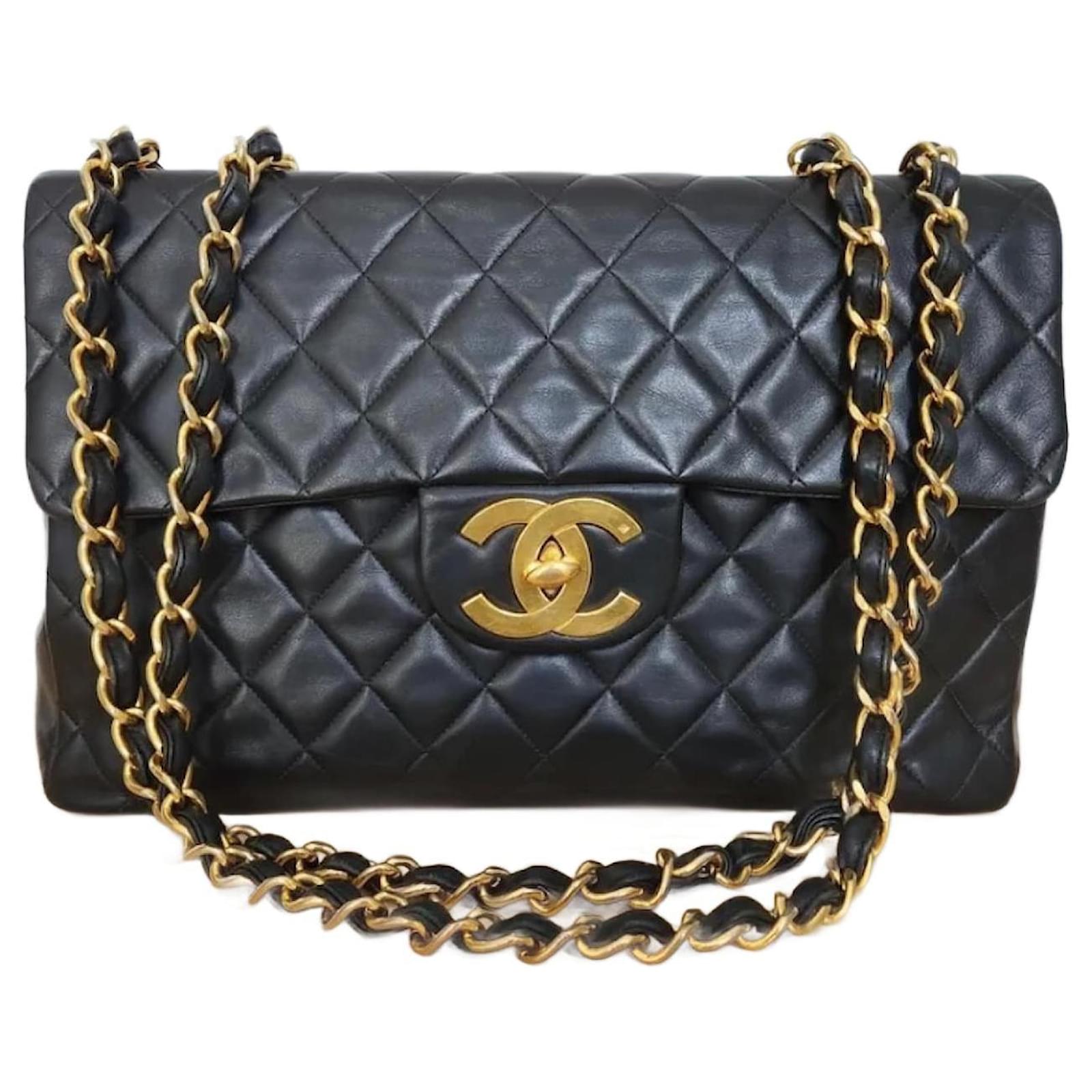 Chanel Vintage Jumbo Black Quilted Lambskin Leather Timeless