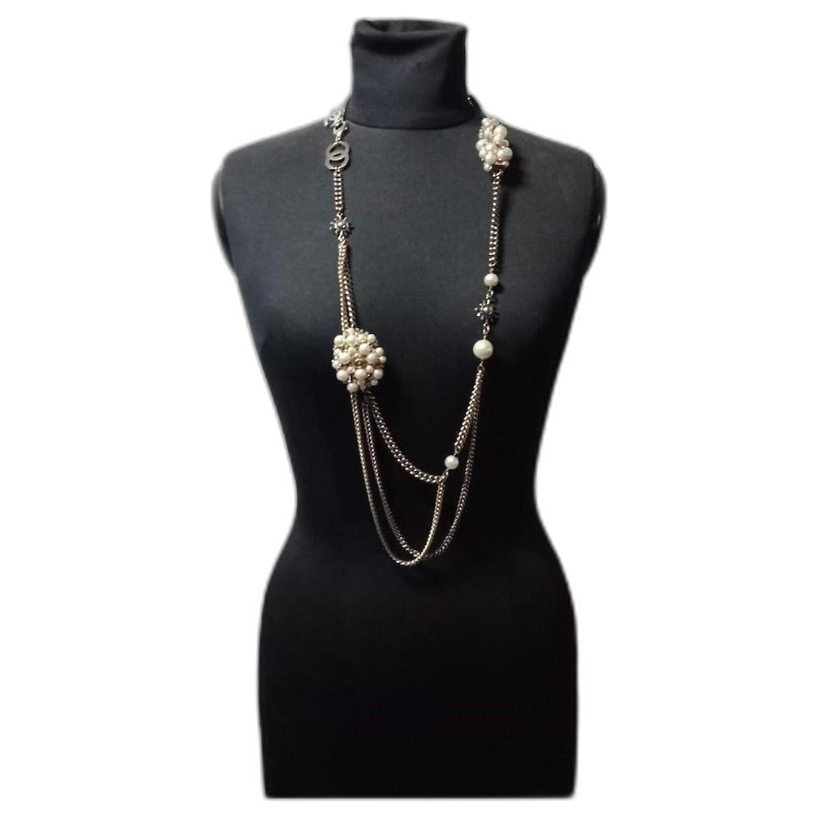 Chanel CC 04A Pearl Crystal Logo Vintage Long Necklace Belt Chain Golden  Metal ref.700934 - Joli Closet