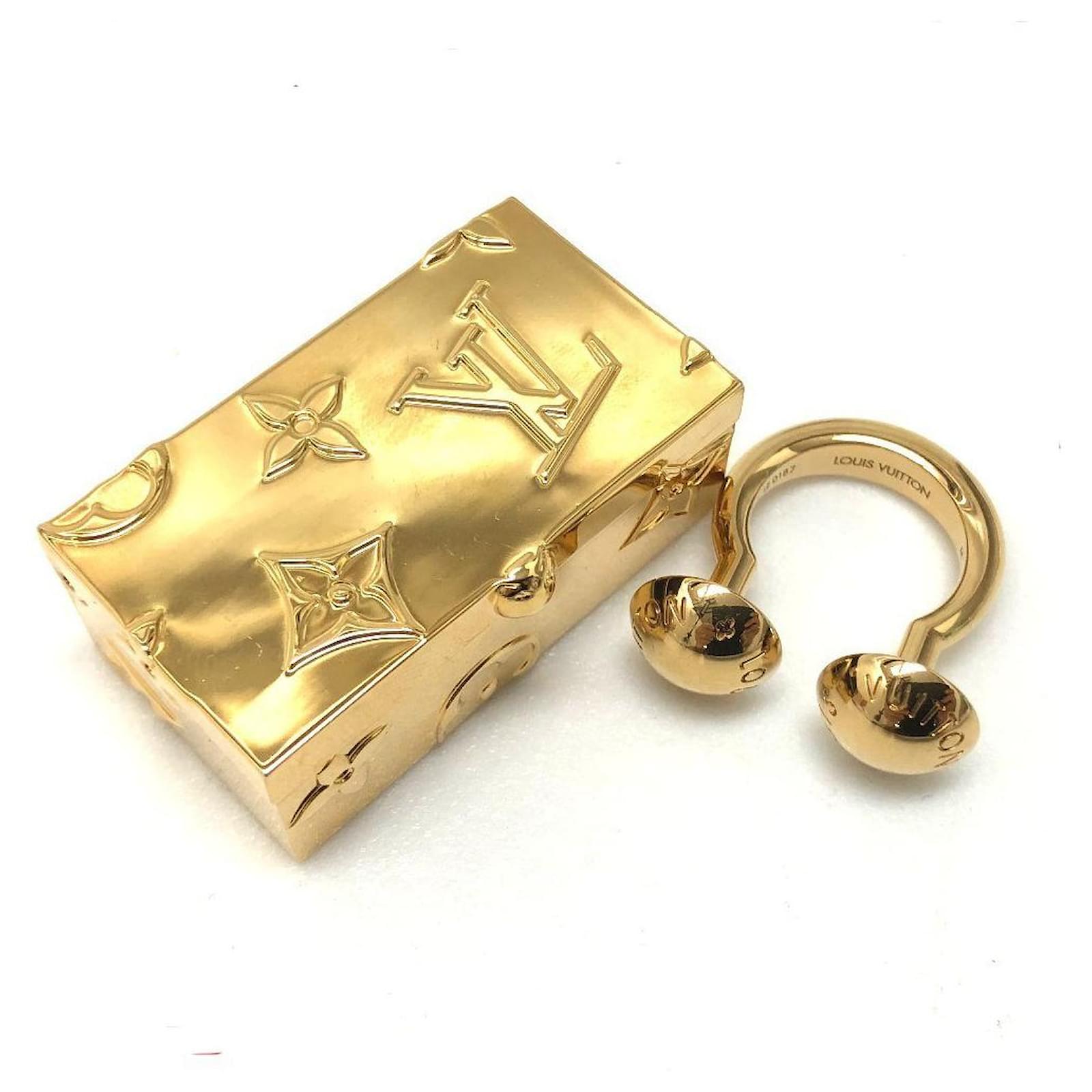 Louis Vuitton Burg Studdy Accessories Rings & Rings 6817 Women's Gold Gold  No.11.5 Silvery Golden Metal ref.701432 - Joli Closet