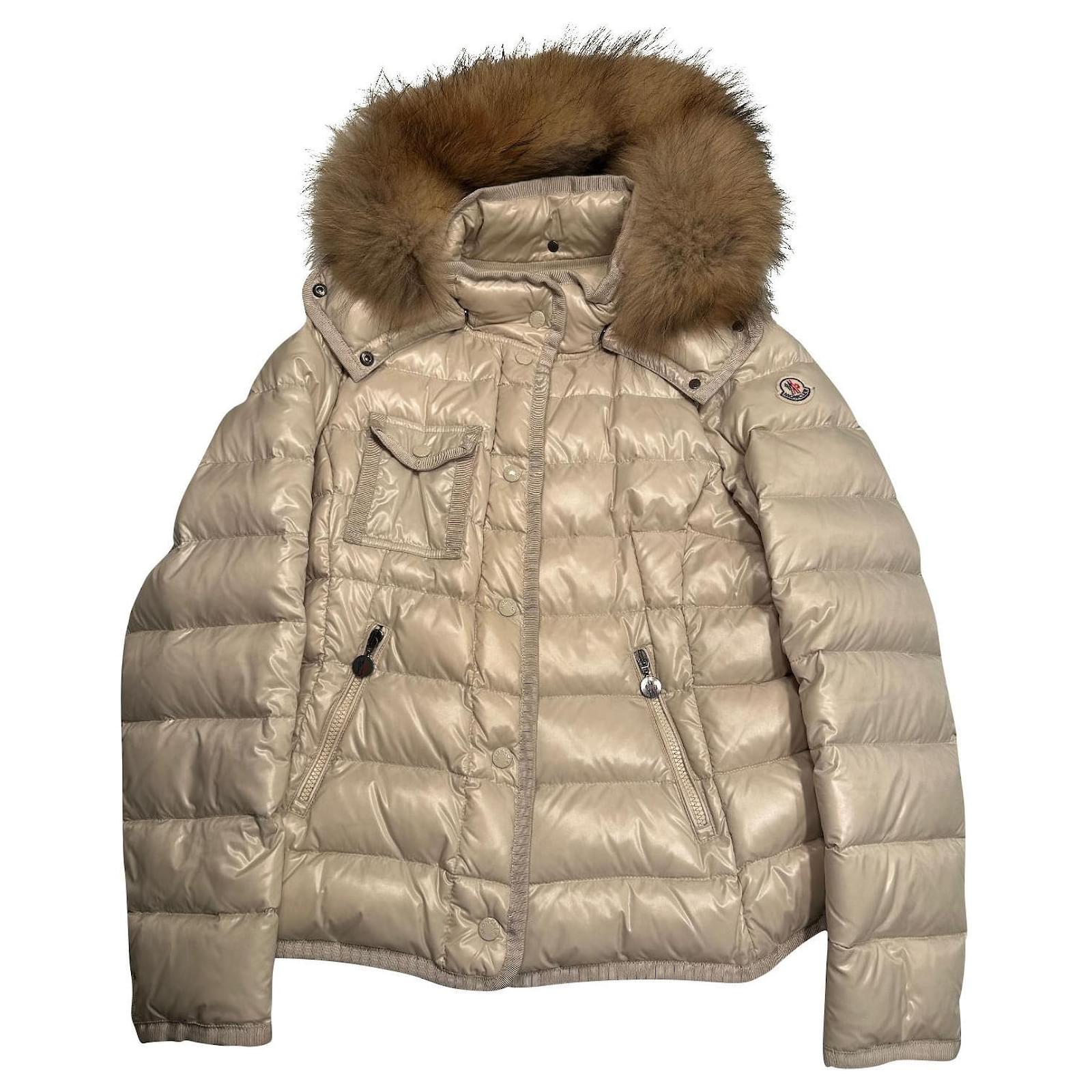 Armoise Jacket Moncler Cream Nylon ref.701504 - Joli Closet