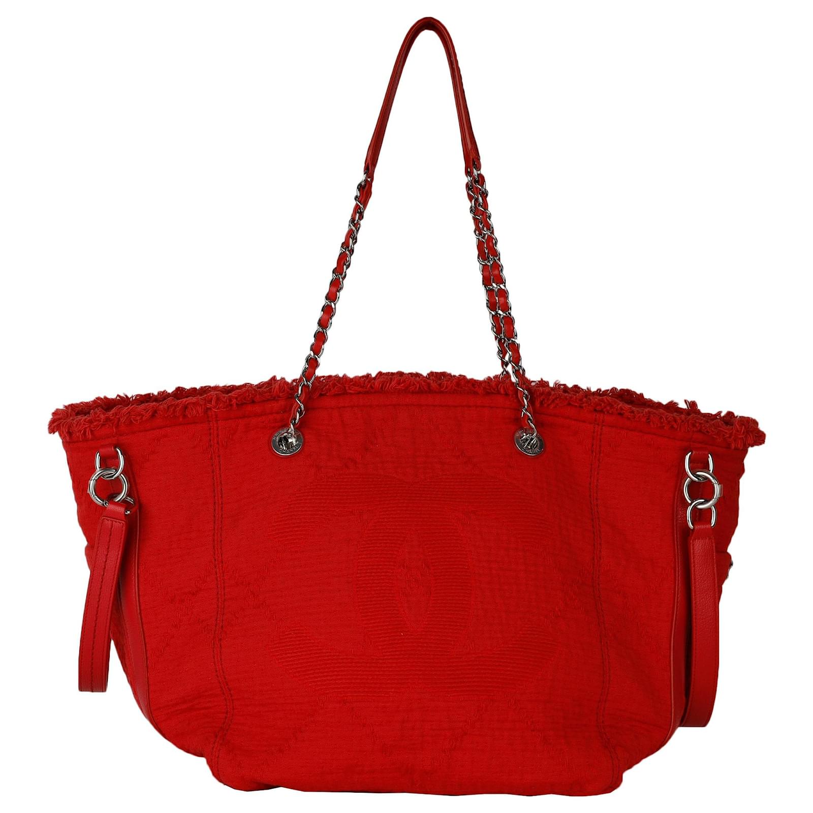 Timeless Chanel Small lined Face Fringe Deauville Tote Red Cloth ref.704007  - Joli Closet