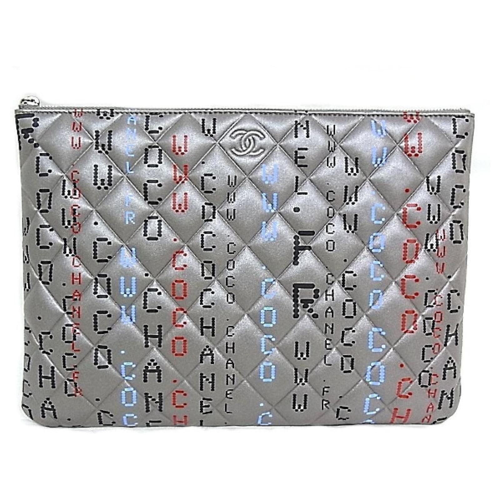 Chanel Matelasse Clutch Bag Pouch Circuit Board Silver Color x Multi-color Multiple colors ref.704372 - Joli Closet