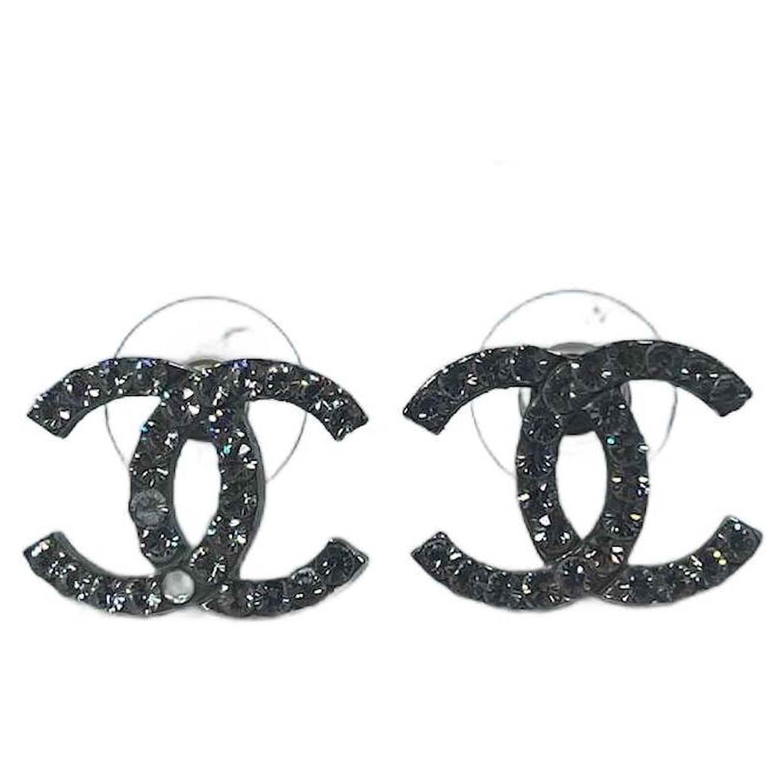 black chanel earrings cc silver