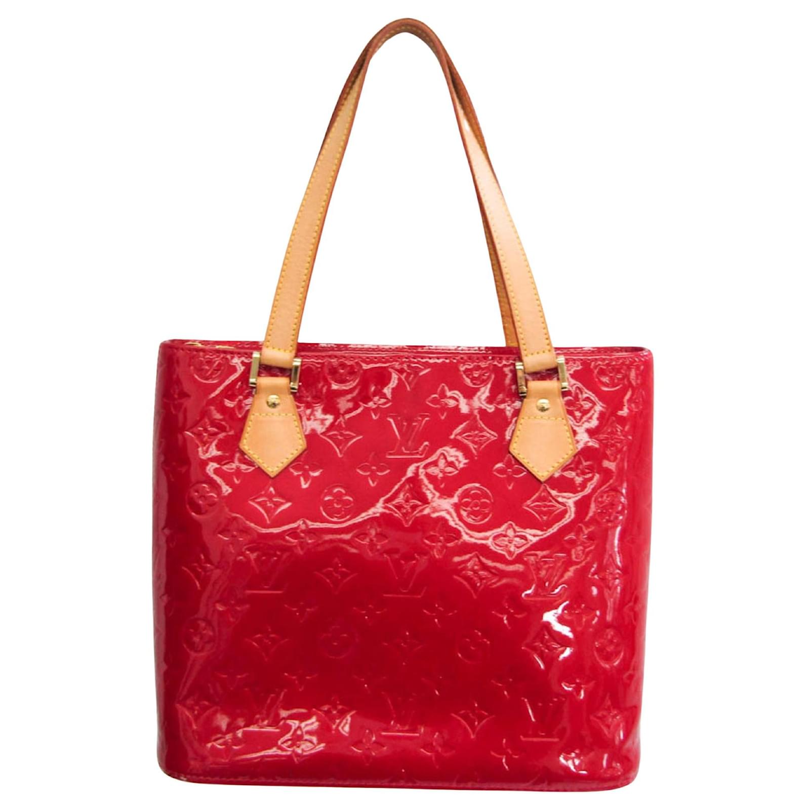 Louis Vuitton Houston Red Patent leather ref.706776 - Joli Closet