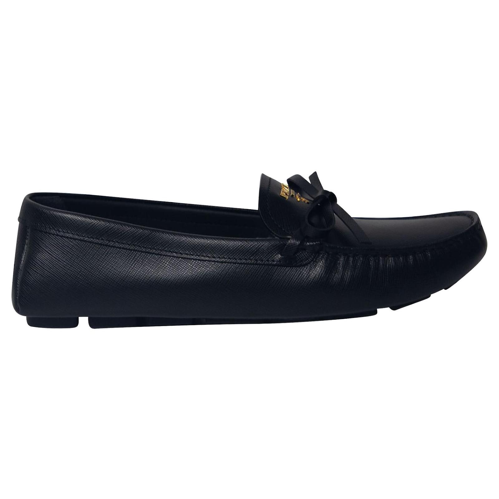 靴 PRADA embrem flat loafers black PRADA embrem flat loafers black Prada Black Leather Penny