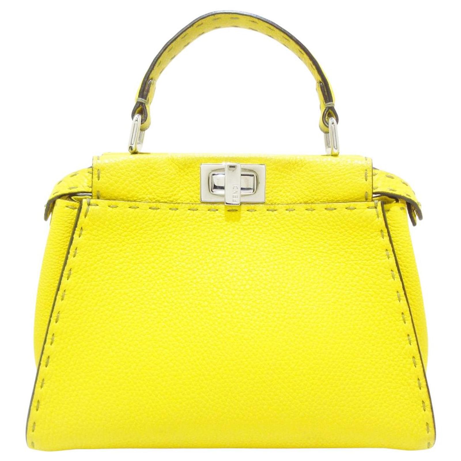 Fendi Peekaboo Yellow Leather ref.711910 - Joli Closet